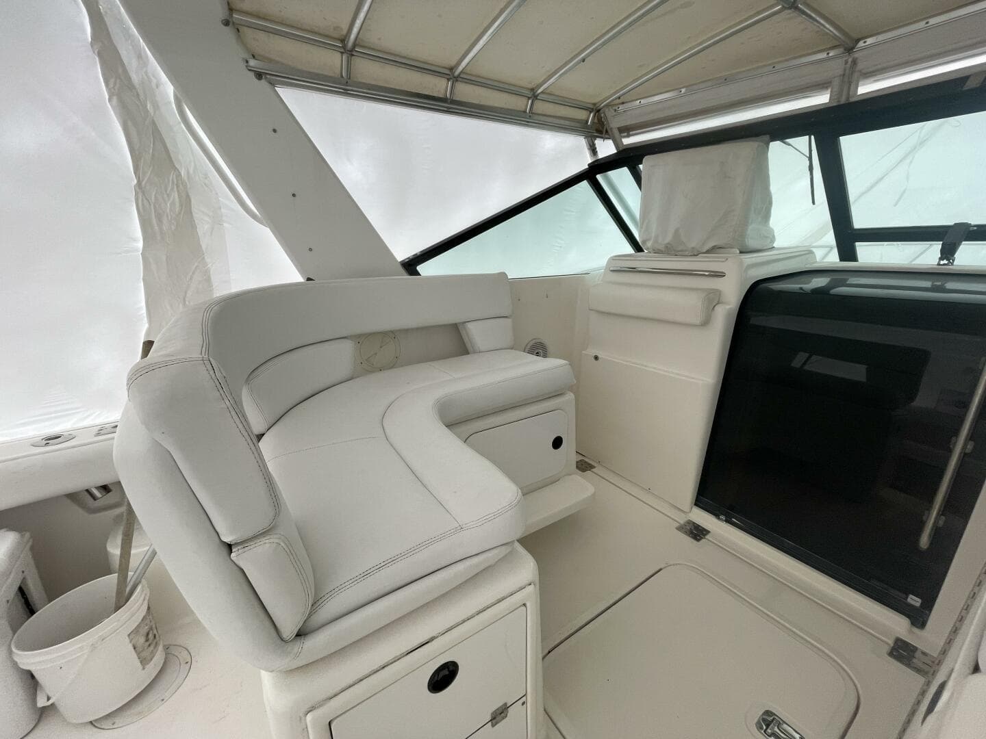 2003 Tiara Yachts 3100 Open — photo 4