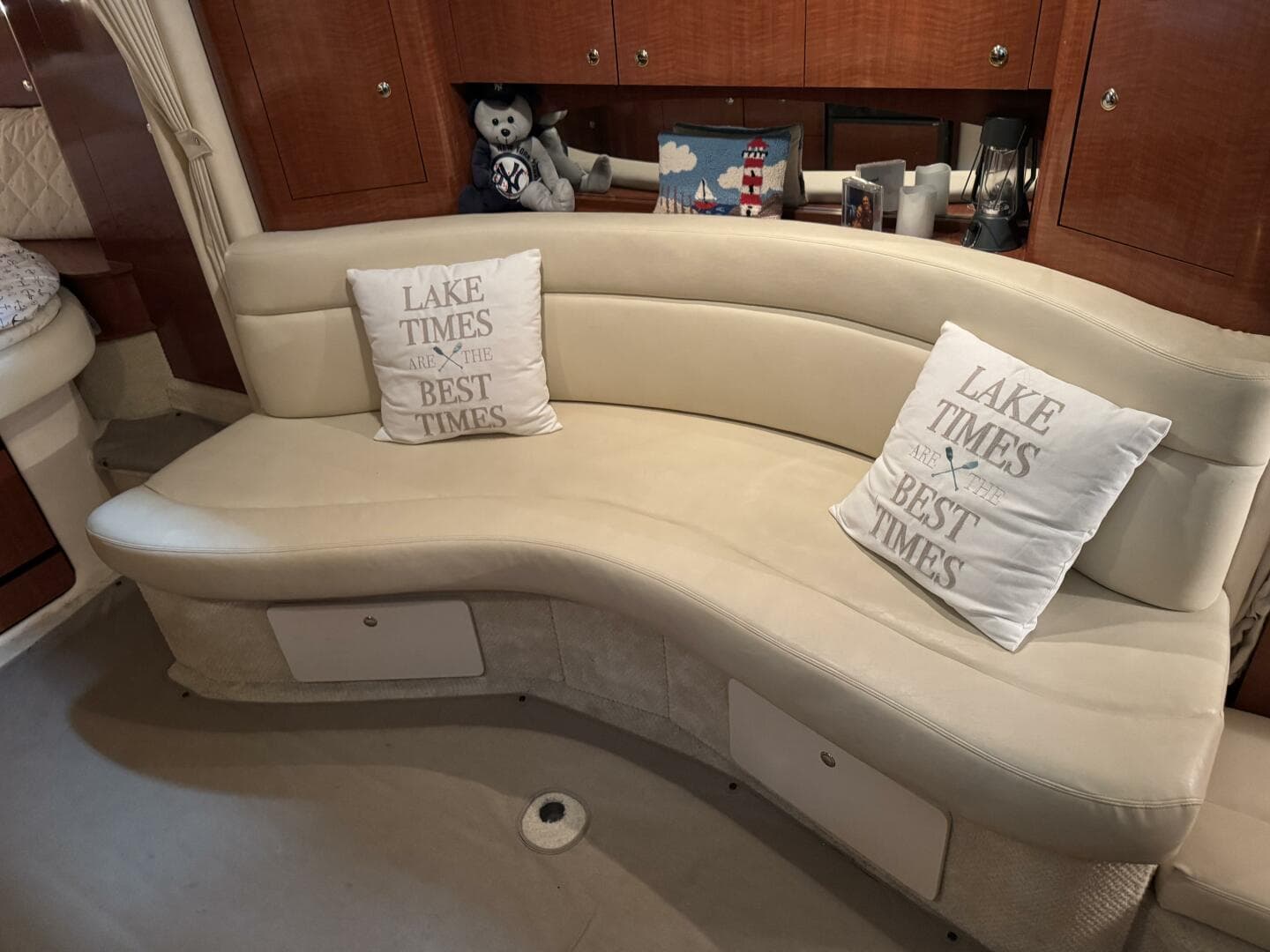 2002 Sea Ray 320 Sundancer — photo 5