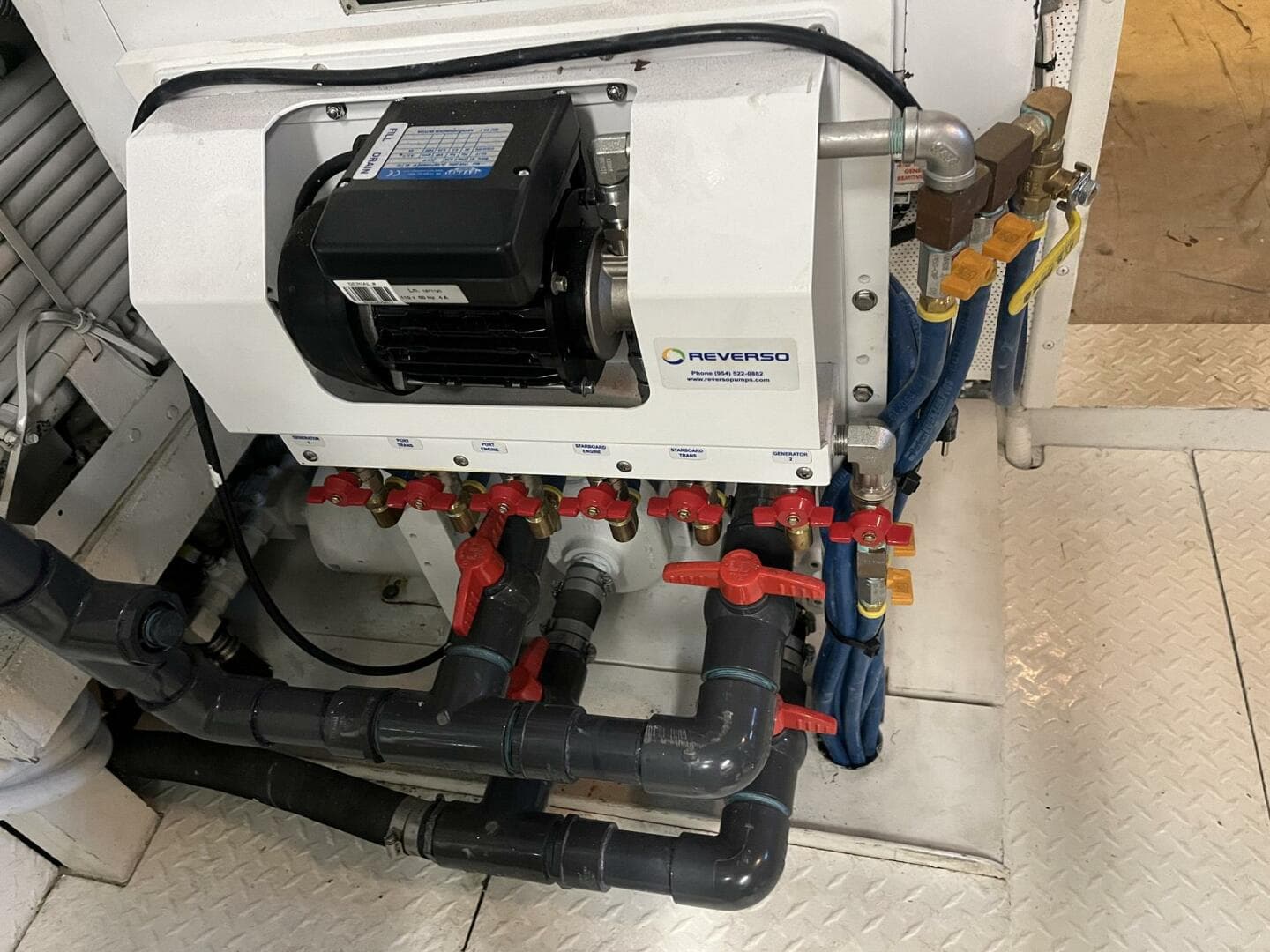 1990 Broward Custom Extended — photo 91