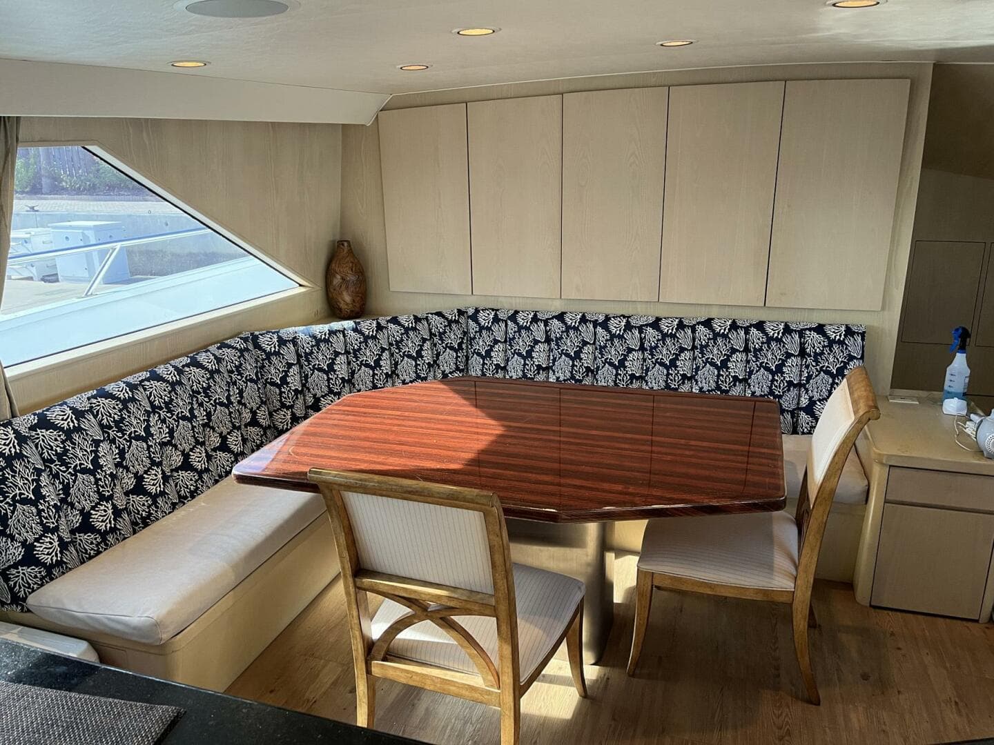 1990 Broward Custom Extended — photo 22