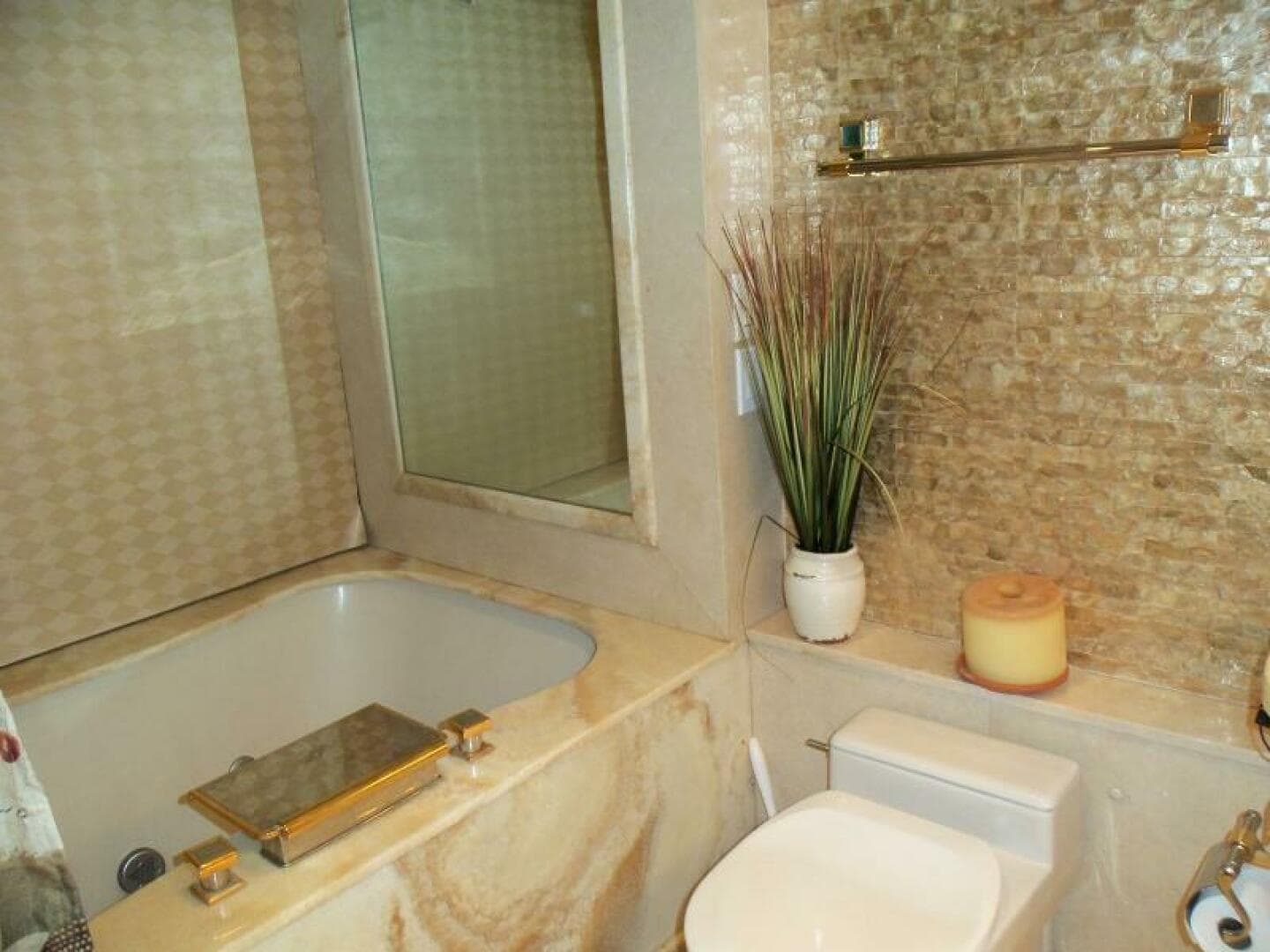 1990 Broward Custom Extended — photo 32