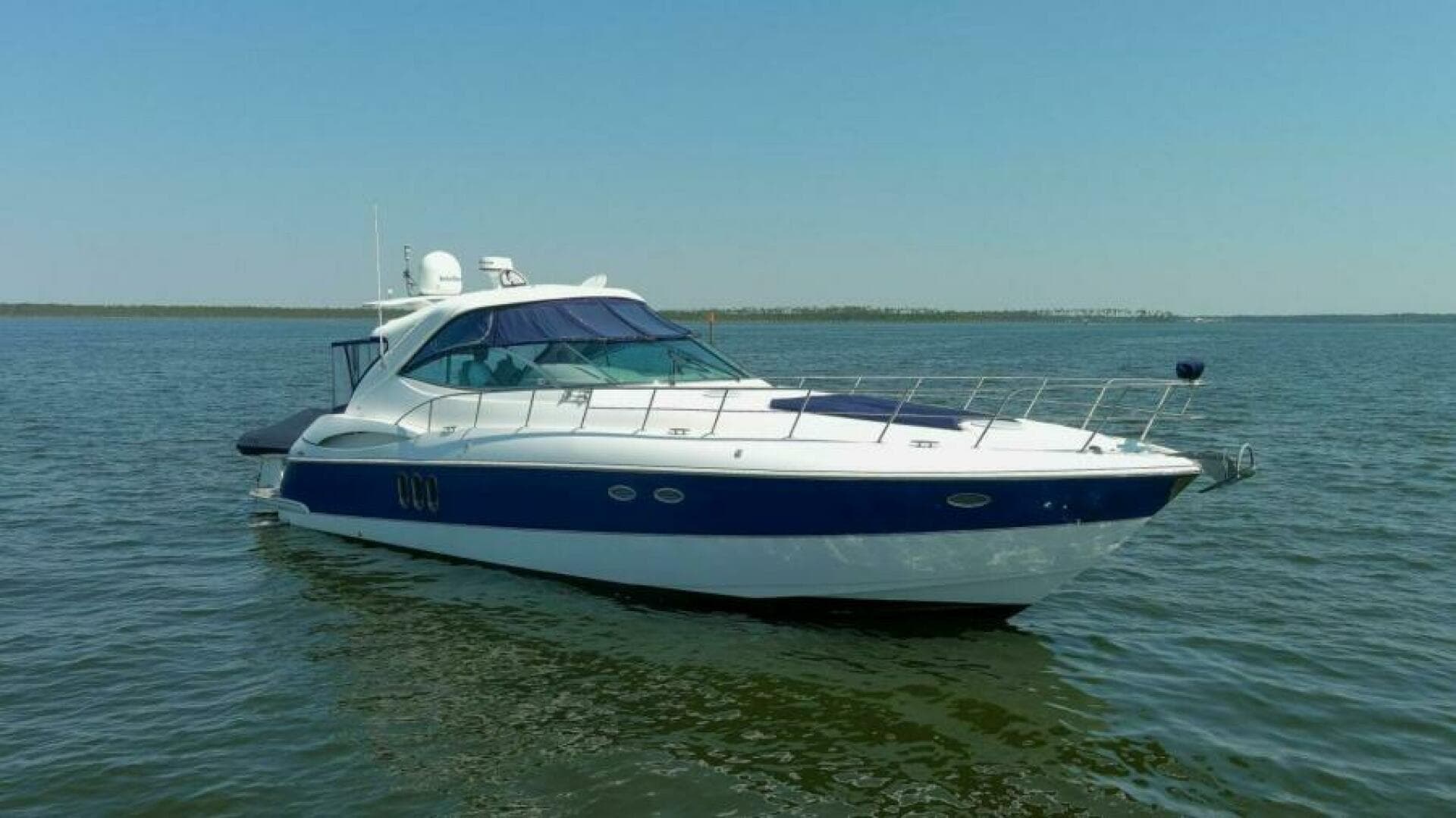 2005 Cruisers Yachts 500 Express