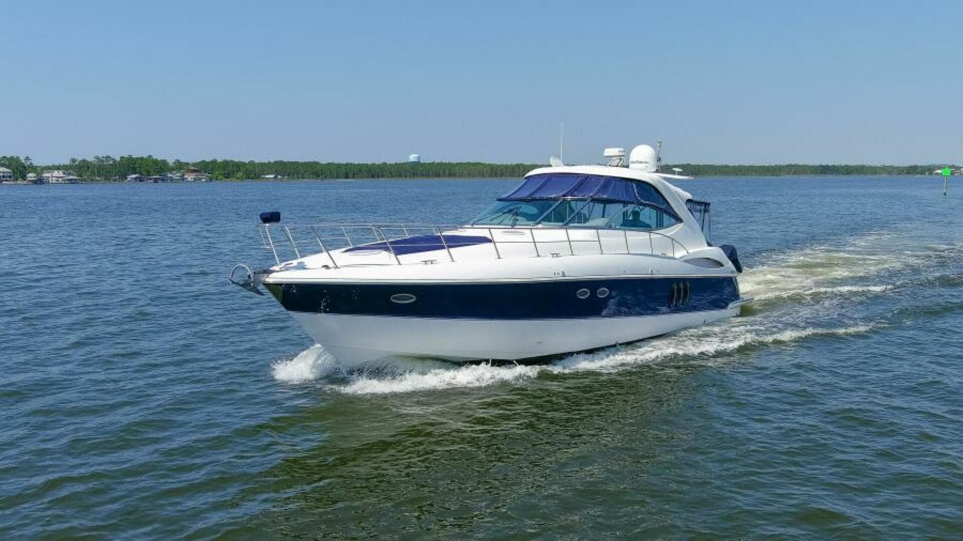 2005 Cruisers Yachts 500 Express — photo 19