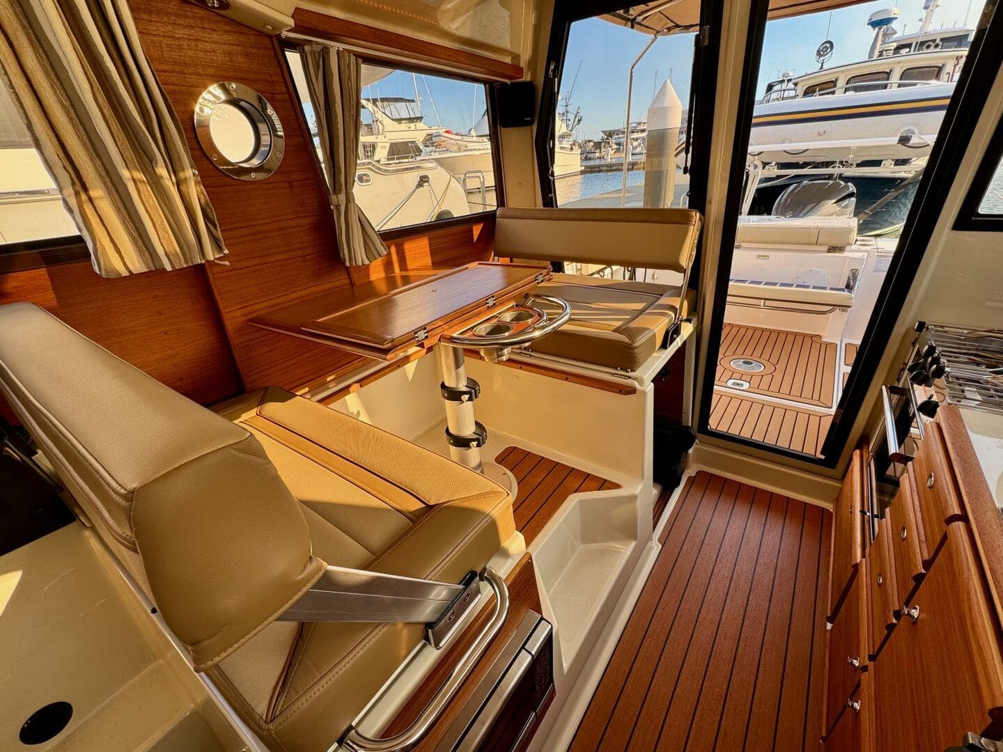 2024 Ranger Tugs — photo 36