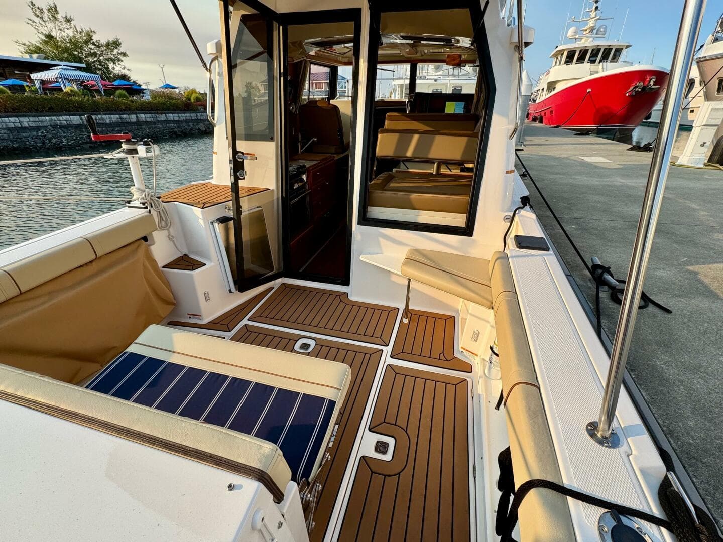 2024 Ranger Tugs — photo 43