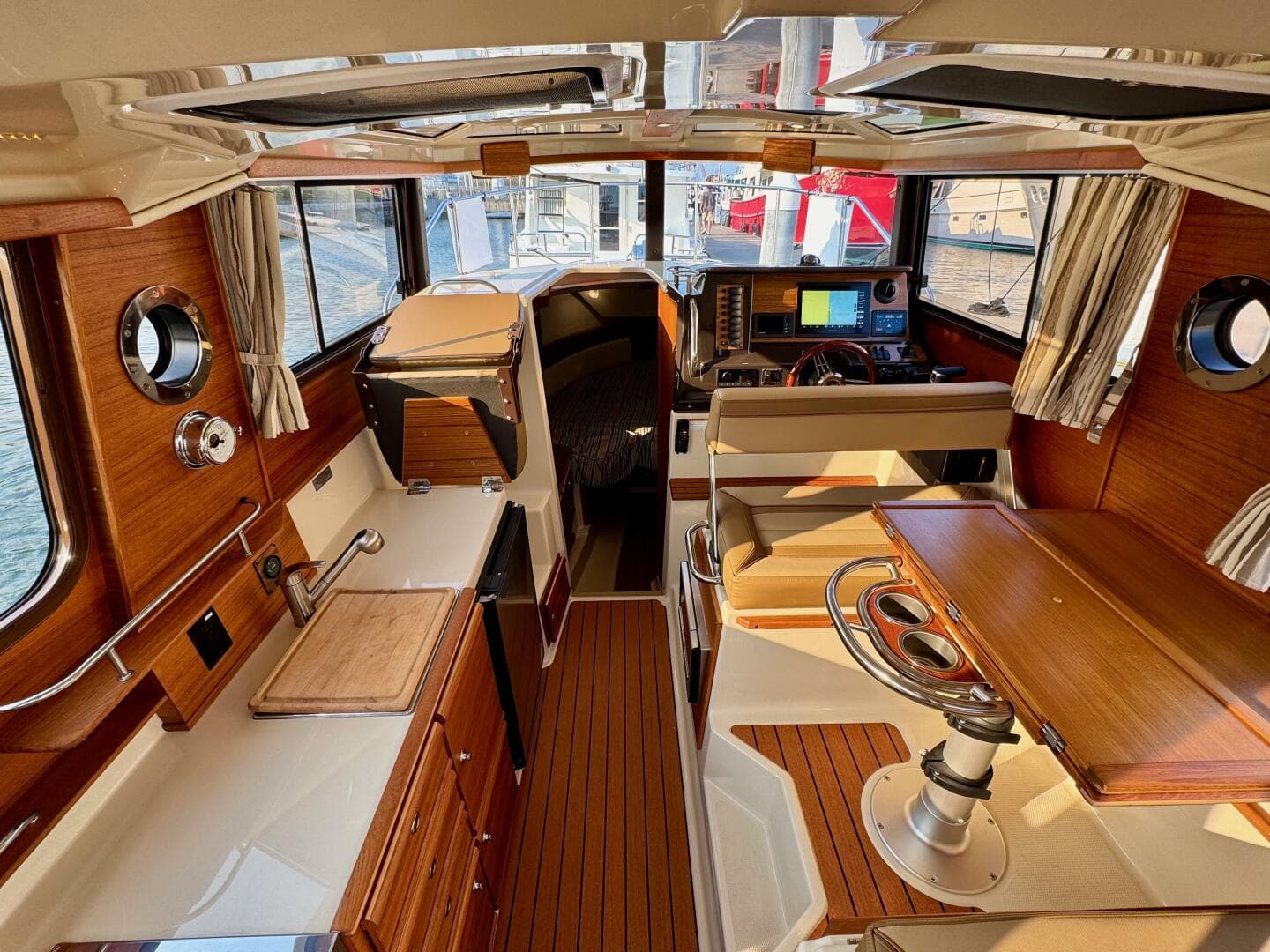 2024 Ranger Tugs — photo 37