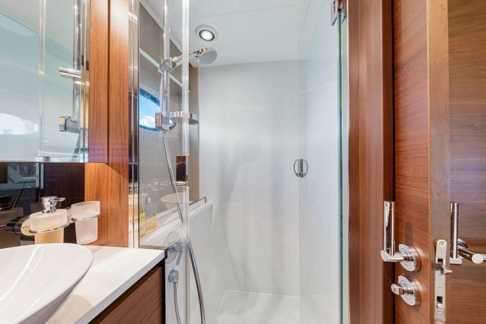 2017 Princess 56 — photo 78