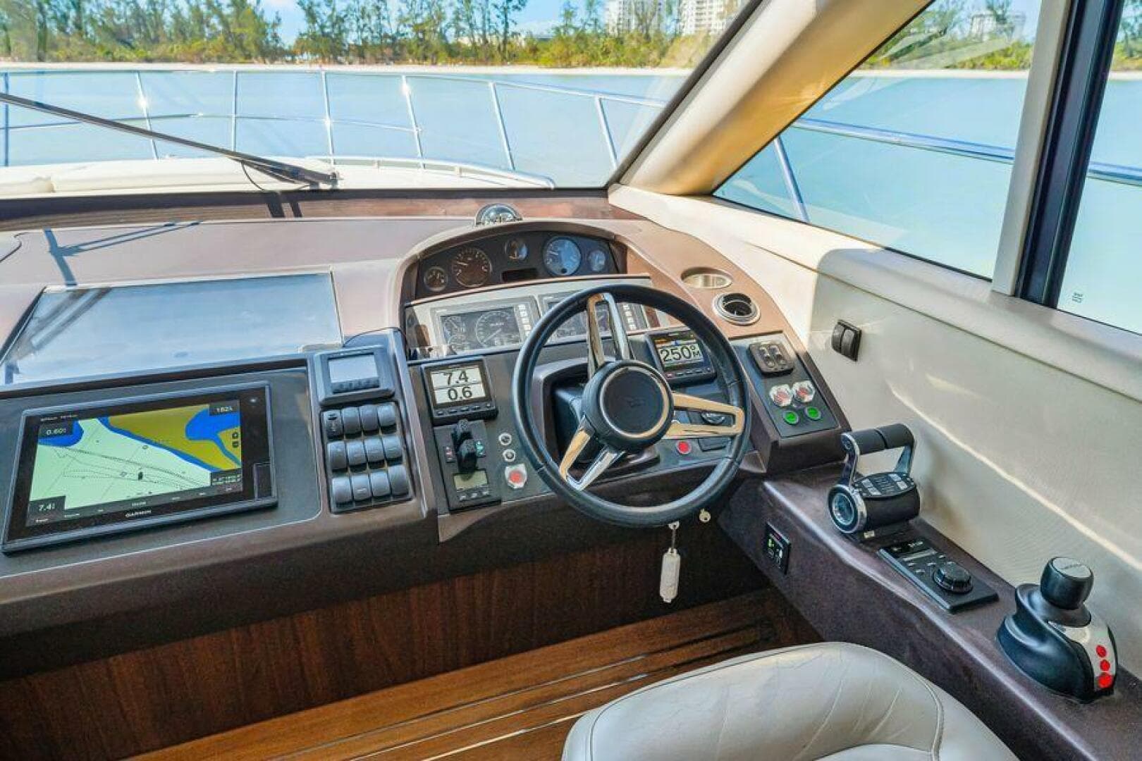 2017 Princess 56 — photo 62