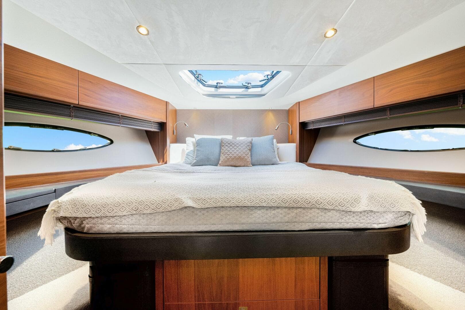 2017 Princess 56 — photo 73