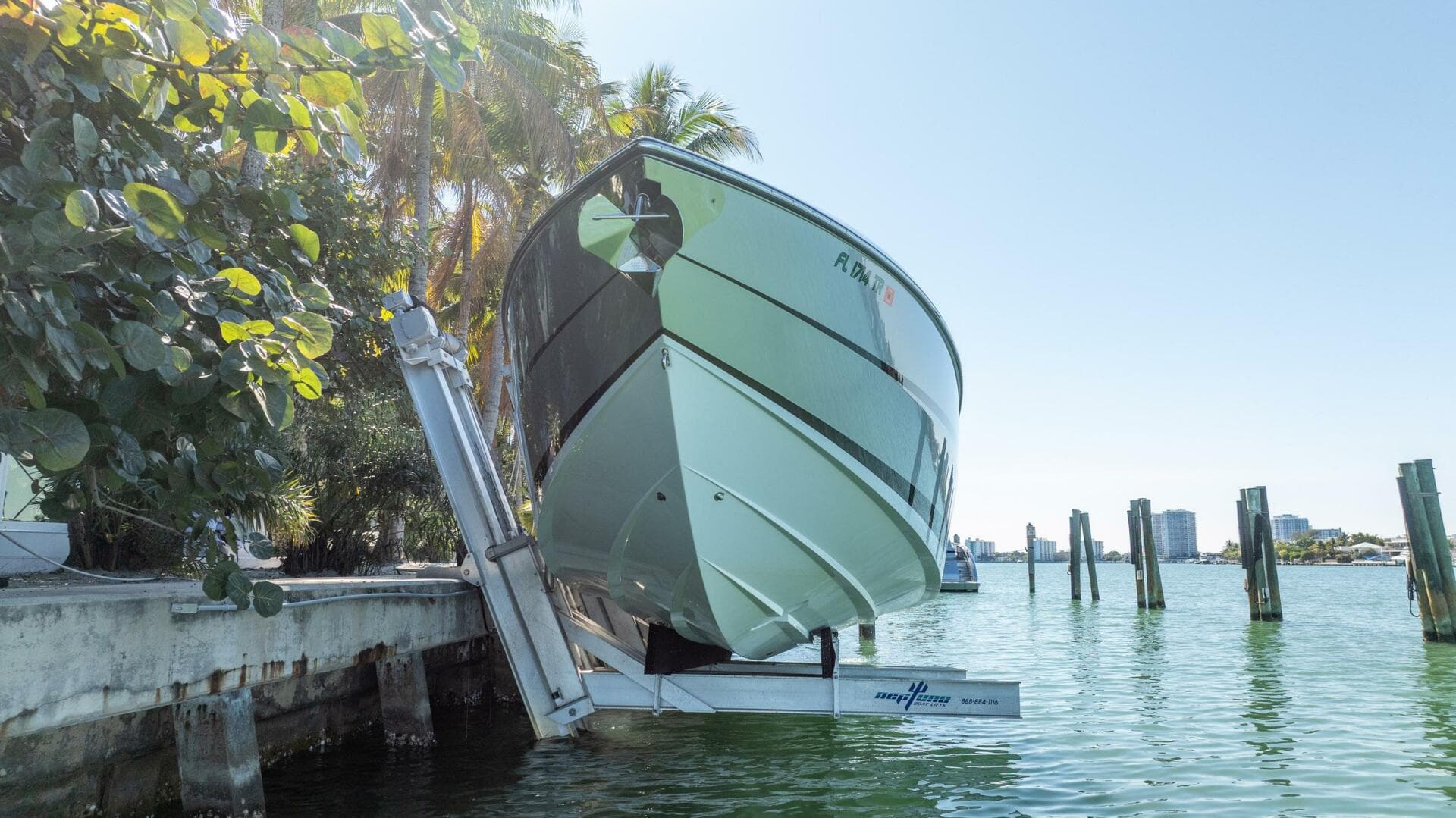 2024 Cigarette 42 Auroris — photo 43