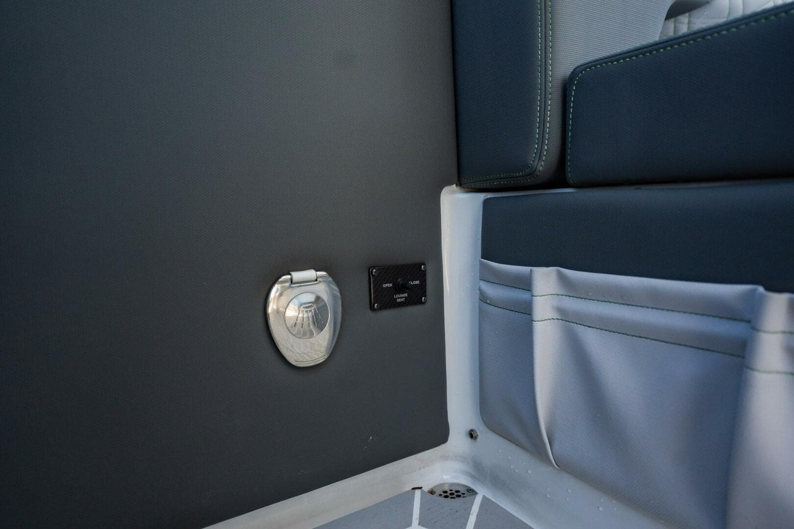 2024 Cigarette 42 Auroris — photo 46