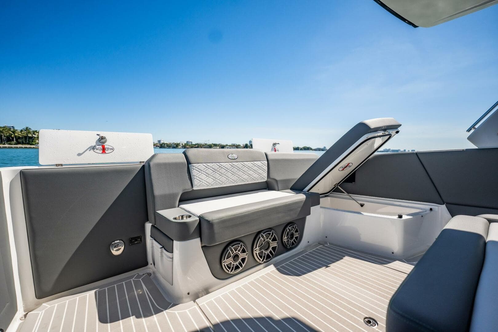 2024 Cigarette 42 Auroris — photo 62