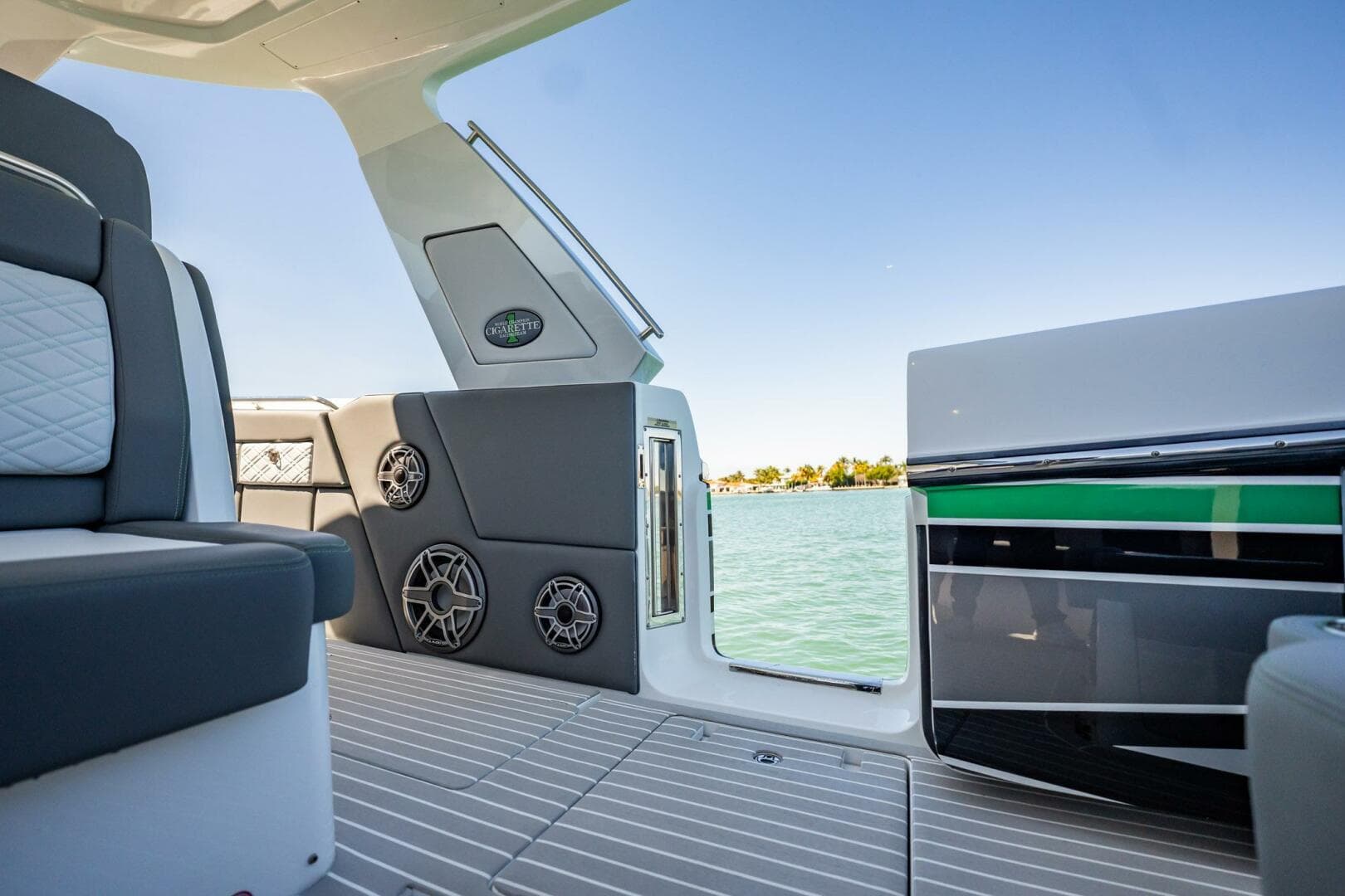 2024 Cigarette 42 Auroris — photo 44