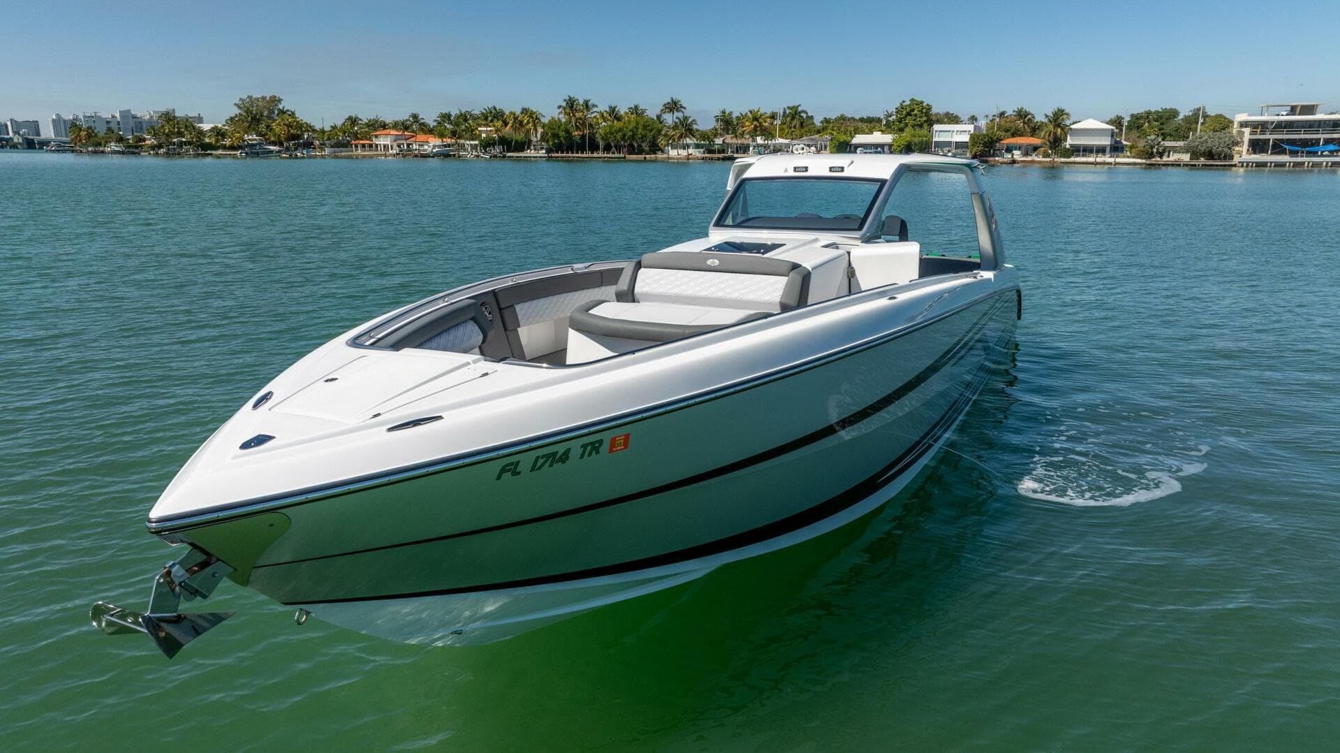 2024 Cigarette 42 Auroris — photo 26