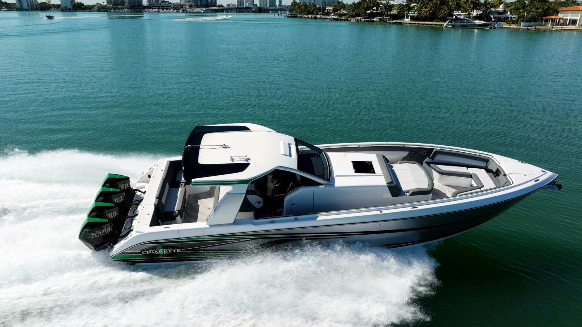 2024 Cigarette 42 Auroris — photo 15