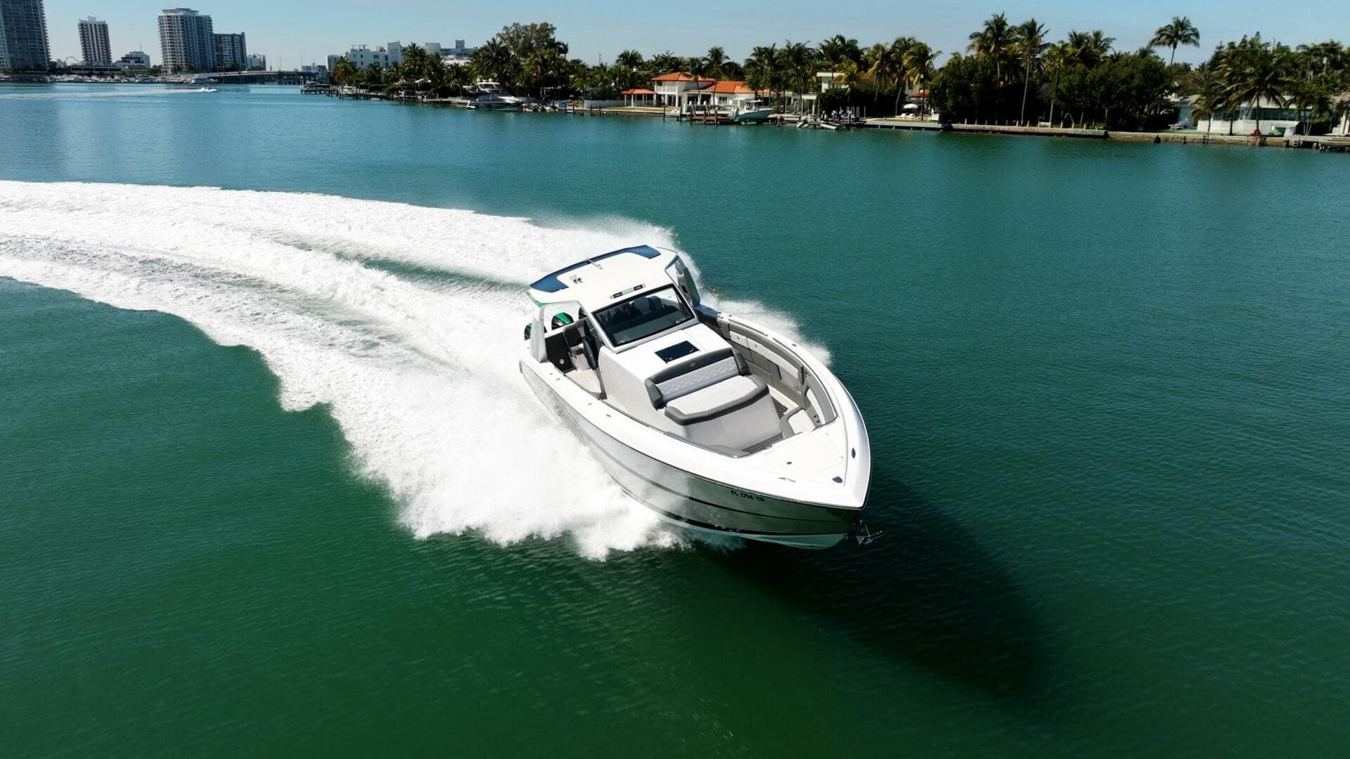 2024 Cigarette 42 Auroris — photo 16