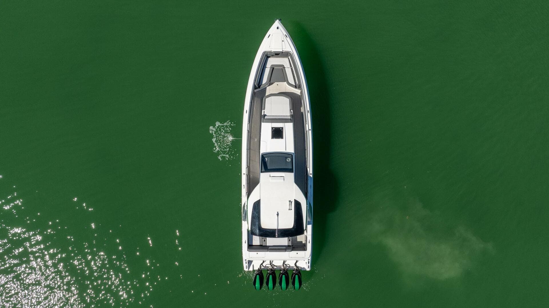 2024 Cigarette 42 Auroris — photo 33