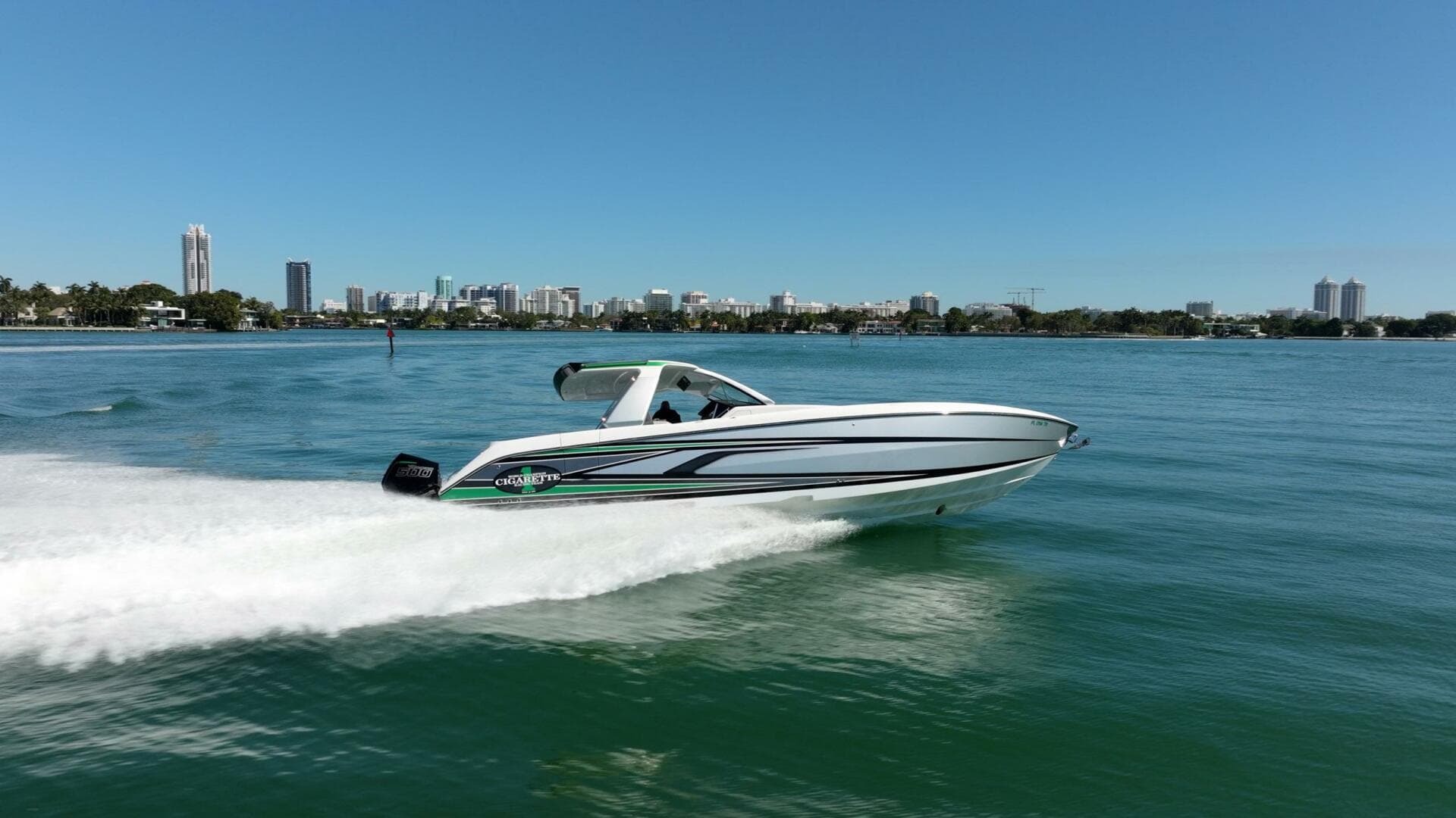 2024 Cigarette 42 Auroris — photo 21