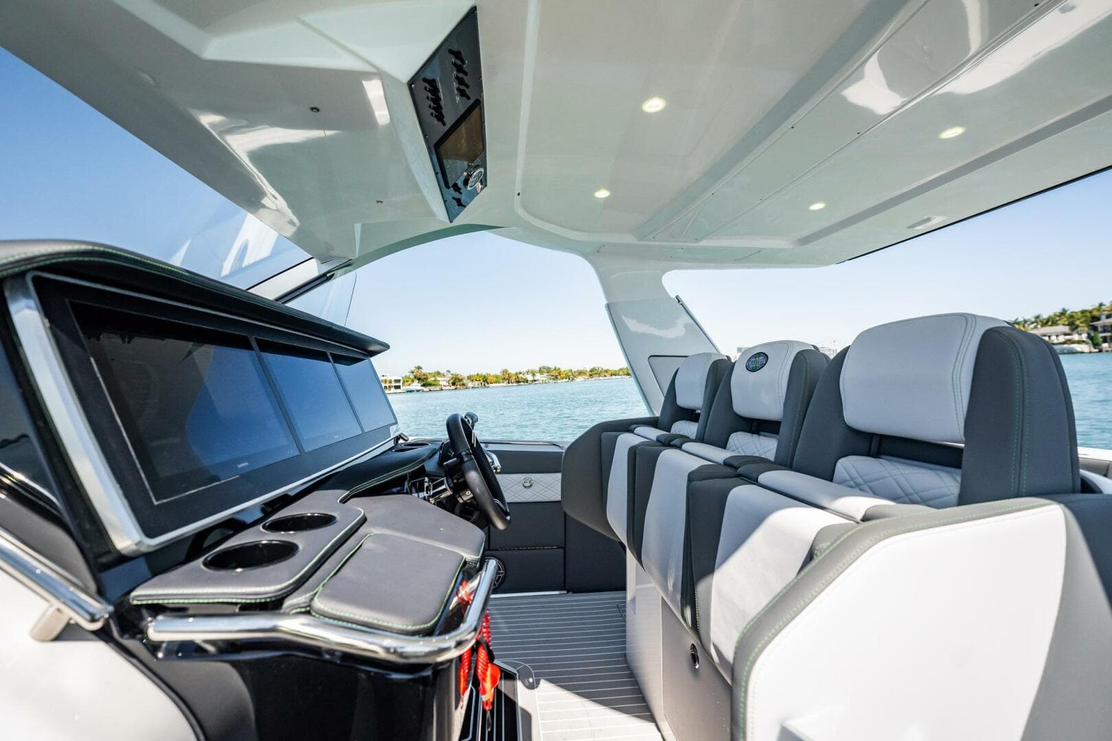 2024 Cigarette 42 Auroris — photo 85