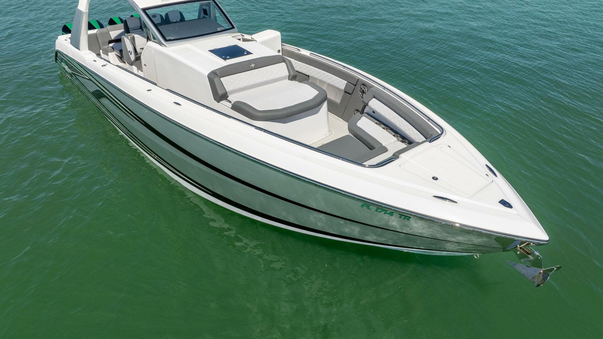 2024 Cigarette 42 Auroris — photo 28