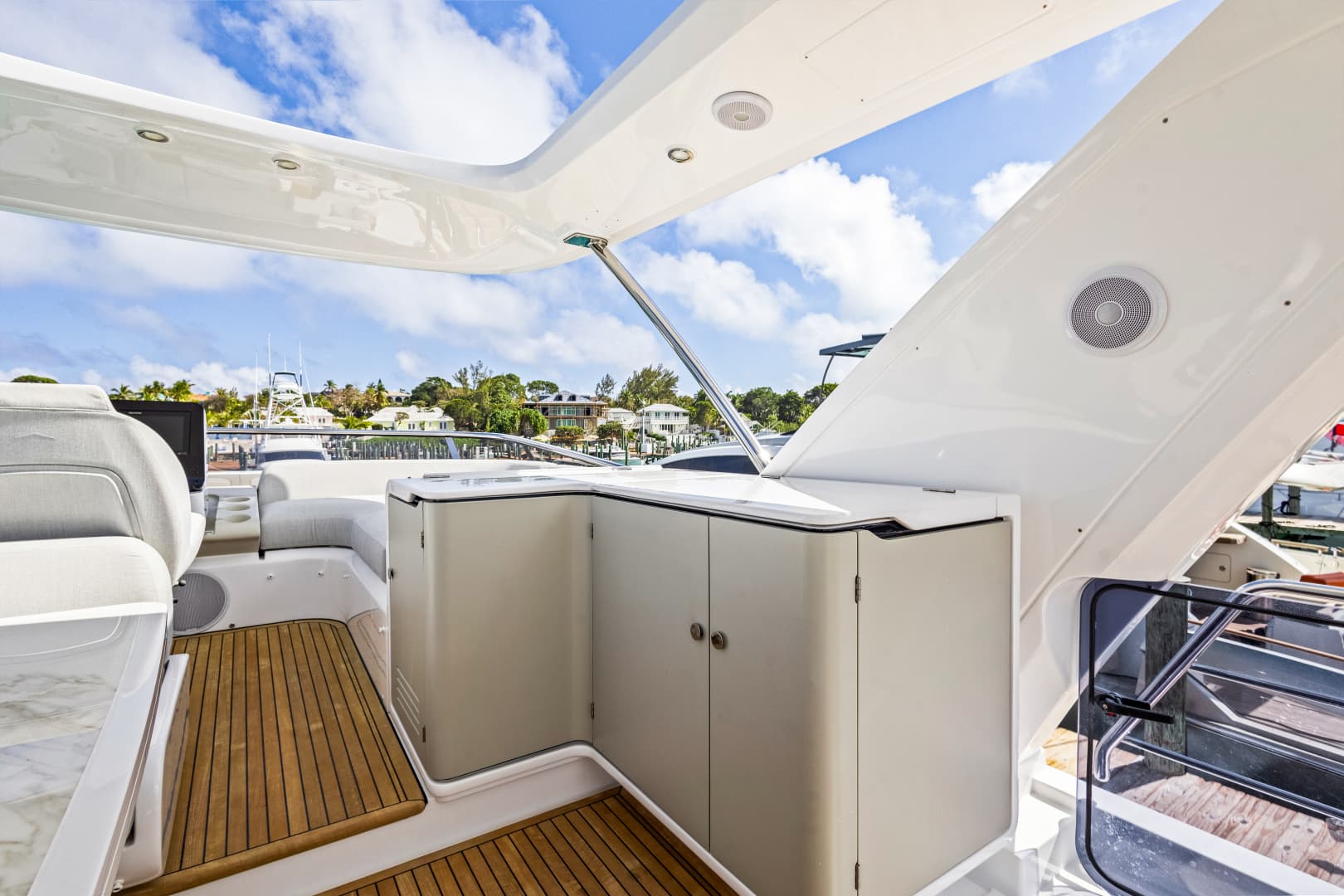 2023 Azimut 60 Fly — photo 17