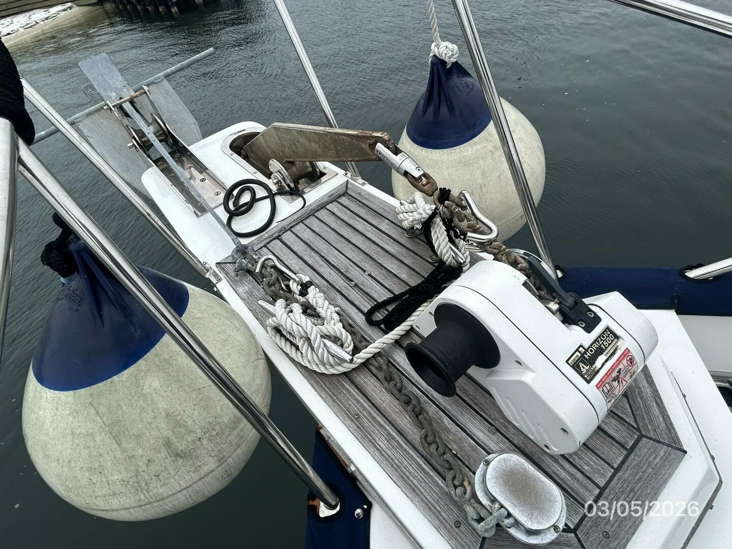 2002 Grand Banks Classic — photo 9