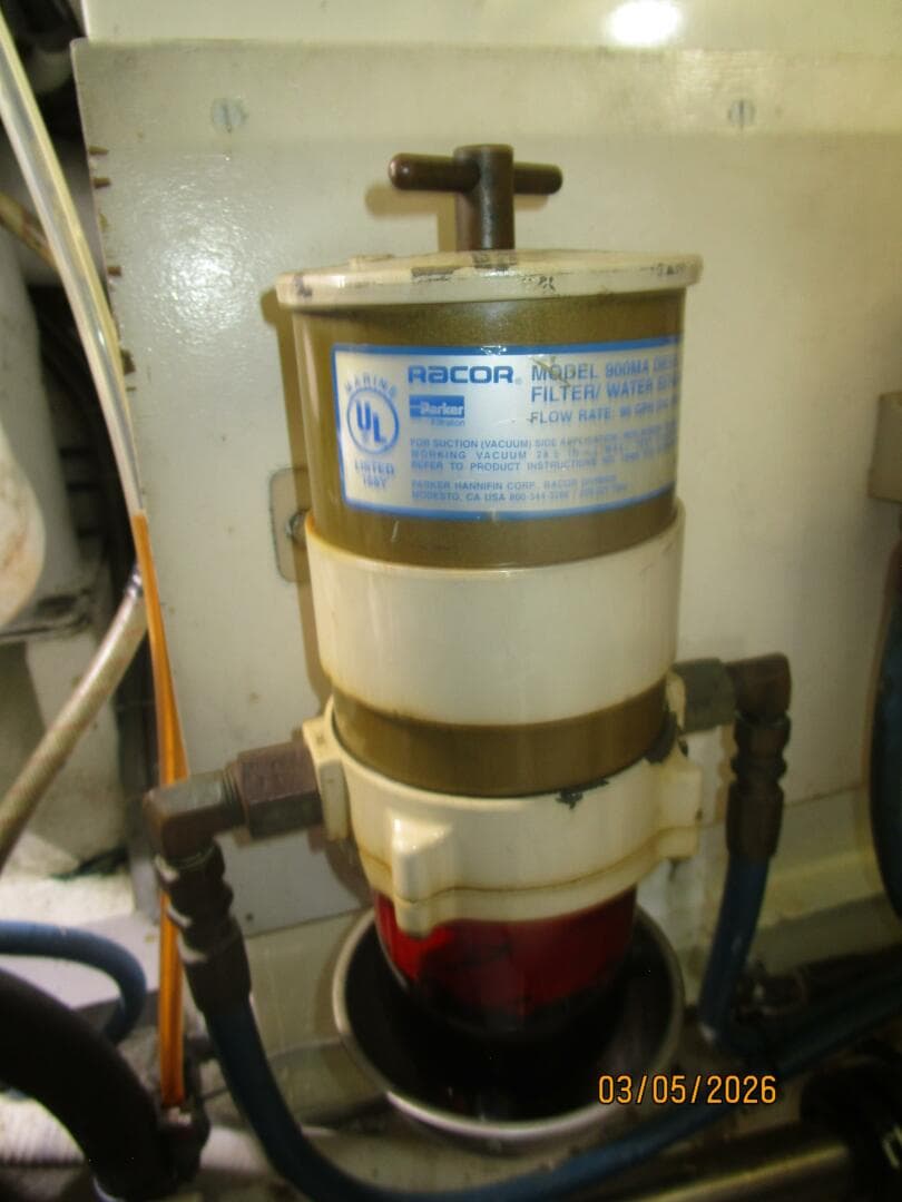 2002 Grand Banks Classic — photo 75