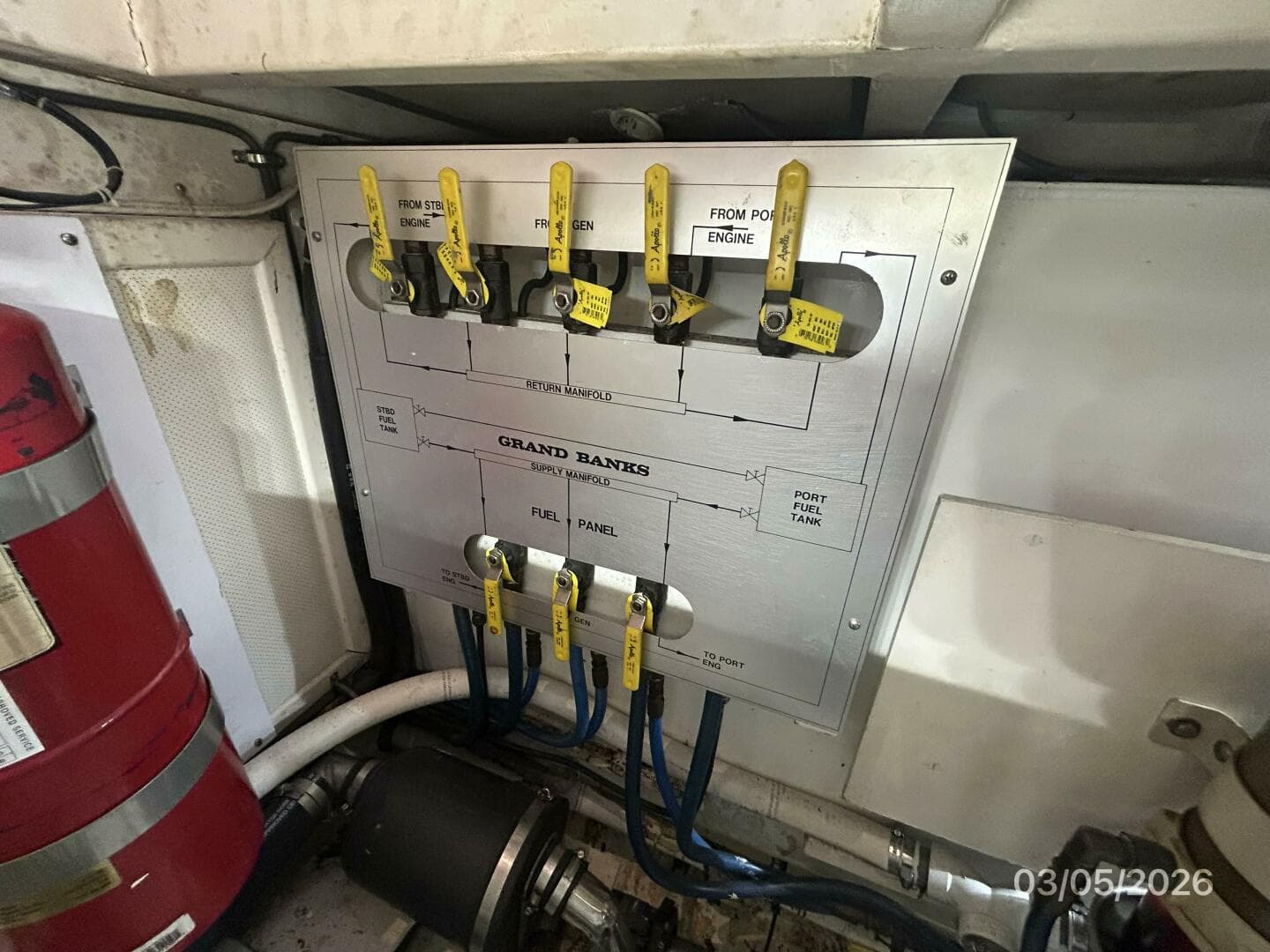 2002 Grand Banks Classic — photo 73