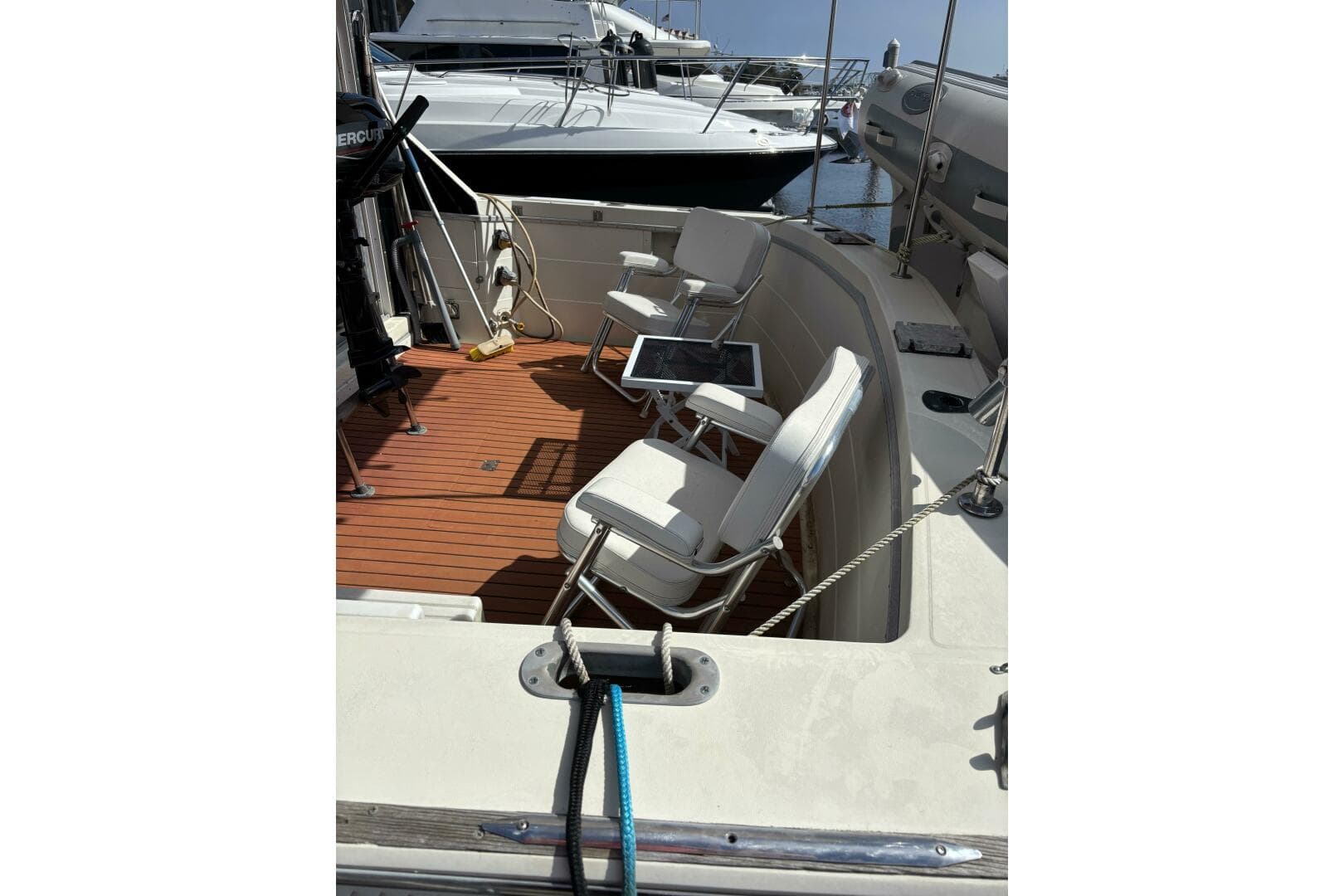 1969 Chris-Craft 35 Commander — photo 14