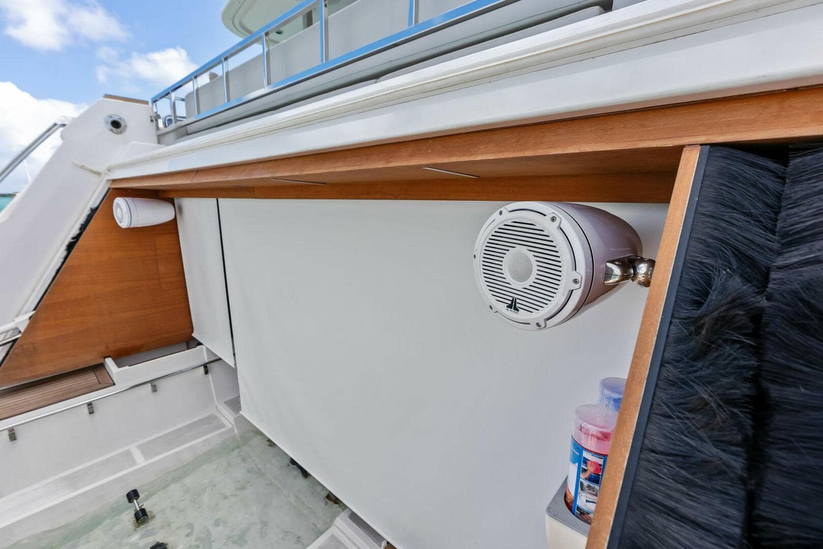 2023 Custom Line 33 Navetta — photo 33