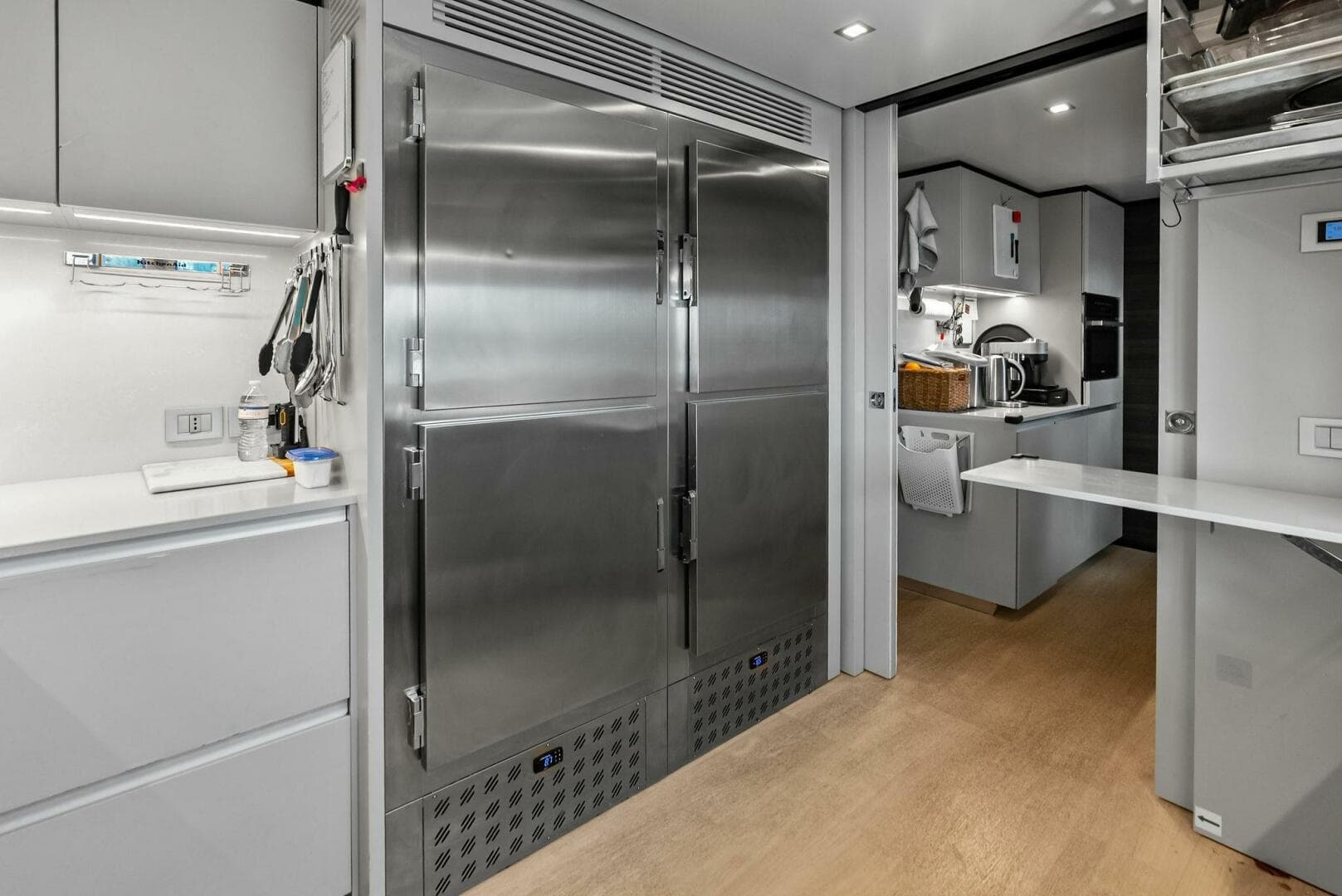 2023 Custom Line 33 Navetta — photo 52