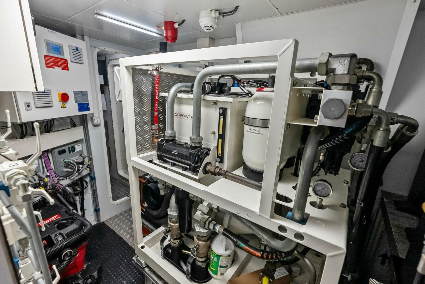 2023 Custom Line 33 Navetta — photo 132