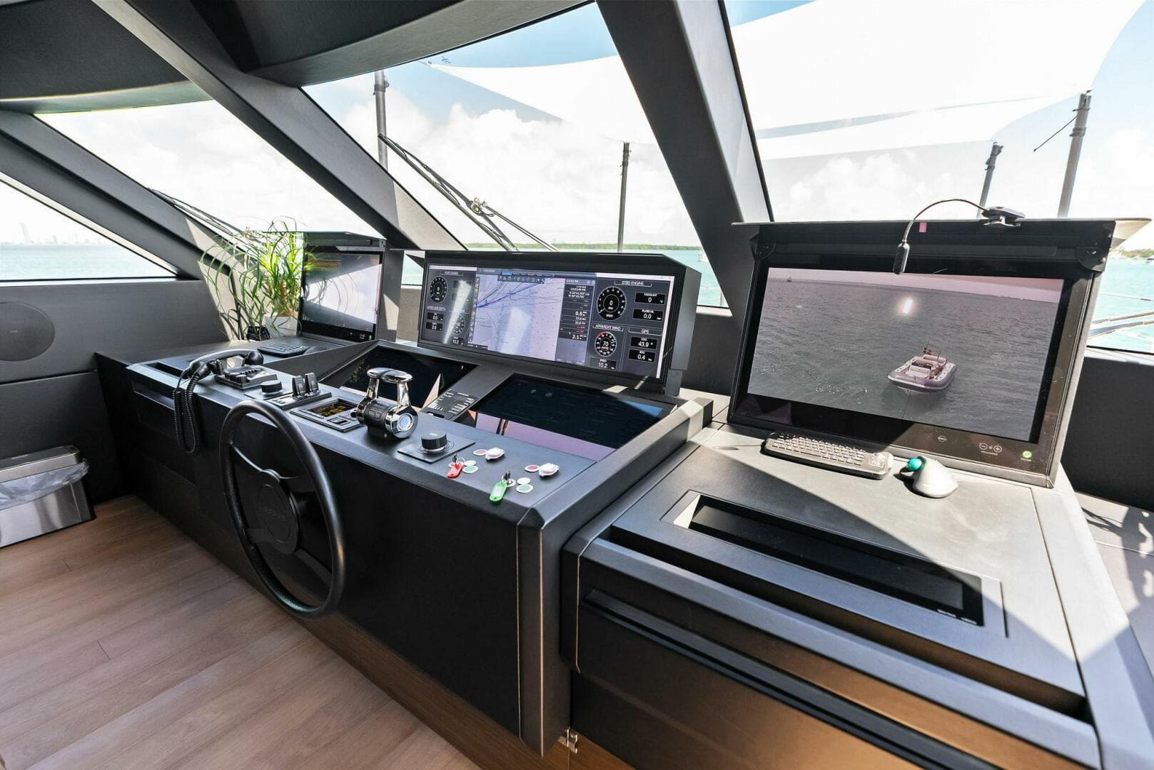 2023 Custom Line 33 Navetta — photo 103