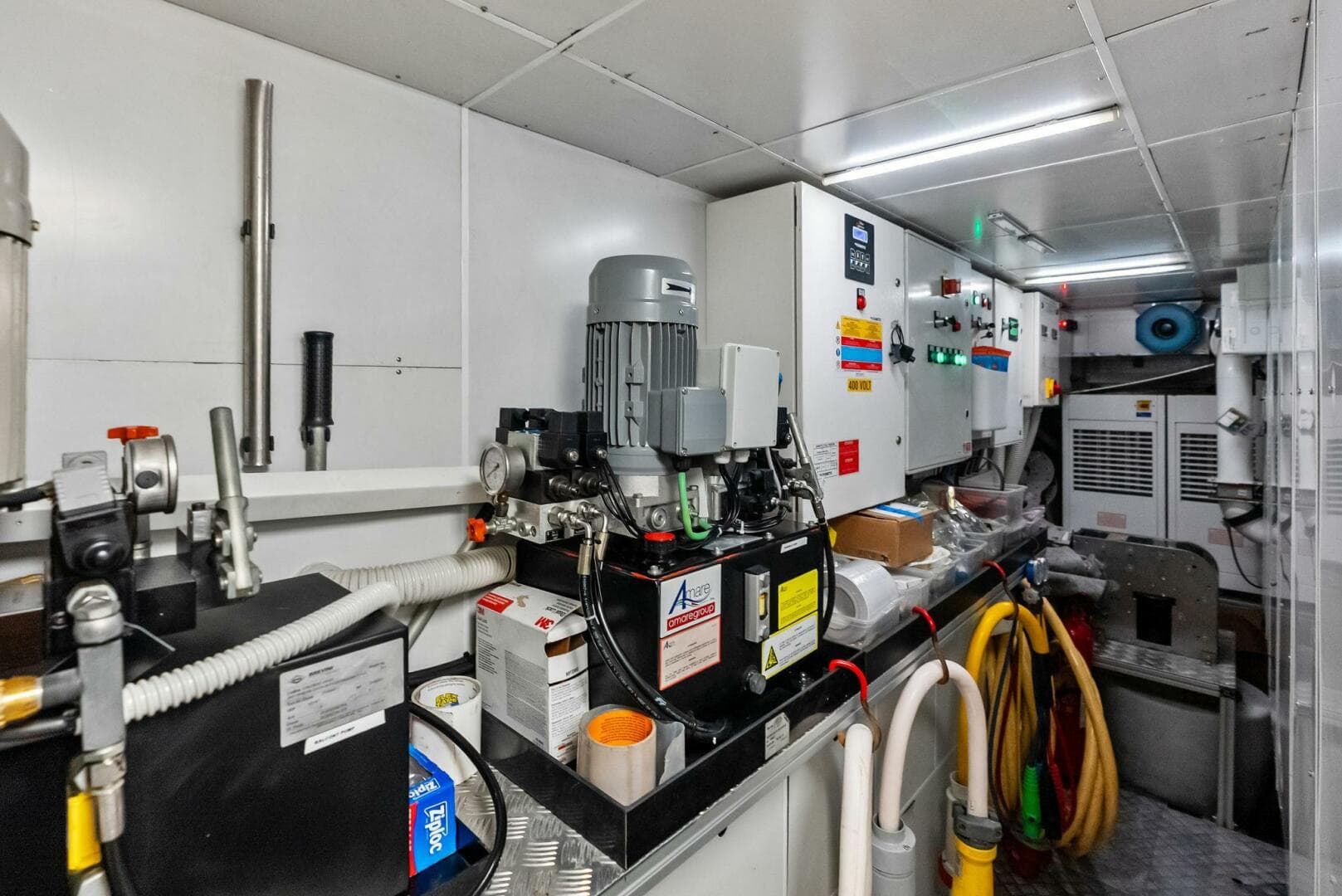 2023 Custom Line 33 Navetta — photo 131