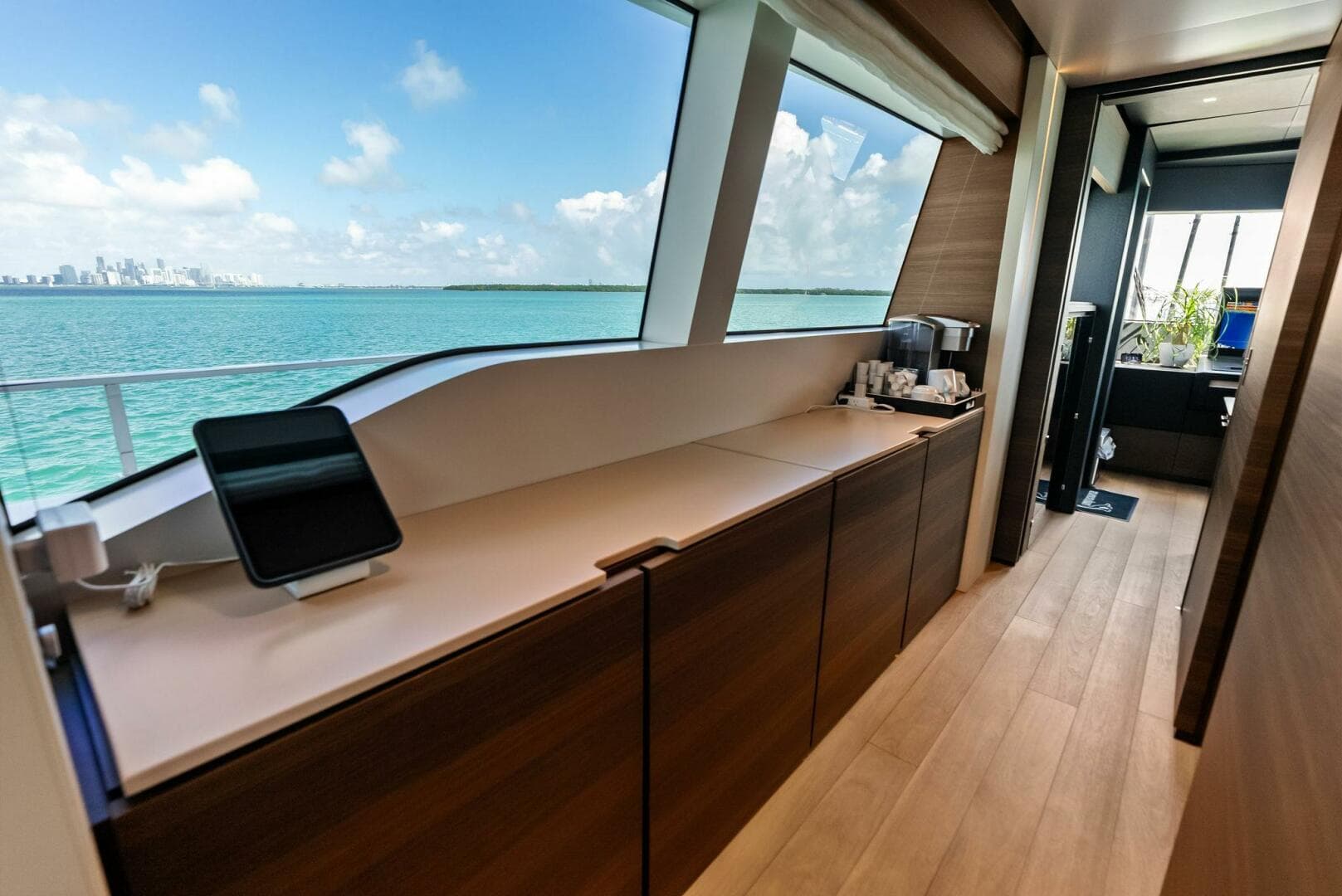 2023 Custom Line 33 Navetta — photo 99