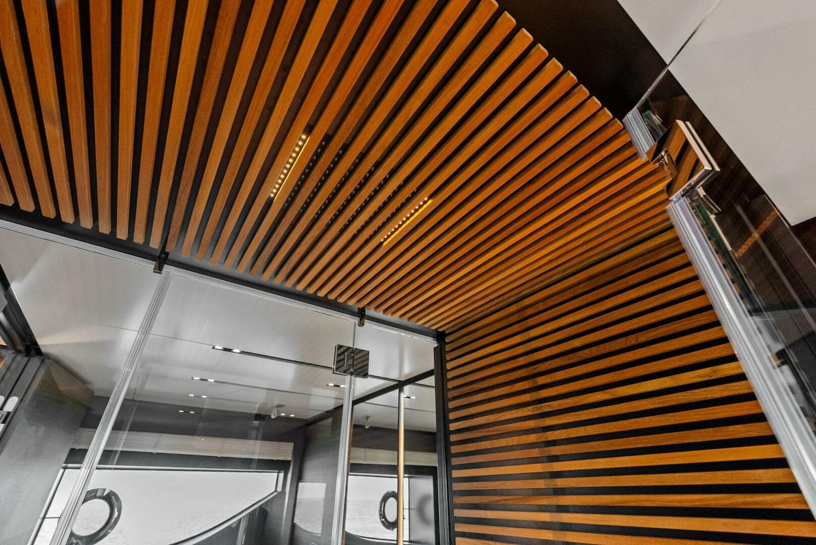 2023 Custom Line 33 Navetta — photo 71