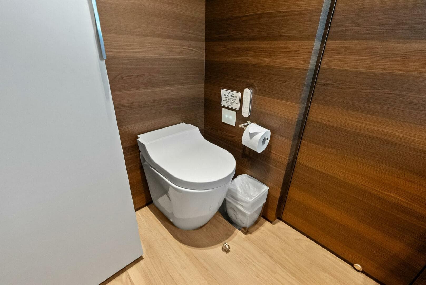 2023 Custom Line 33 Navetta — photo 95