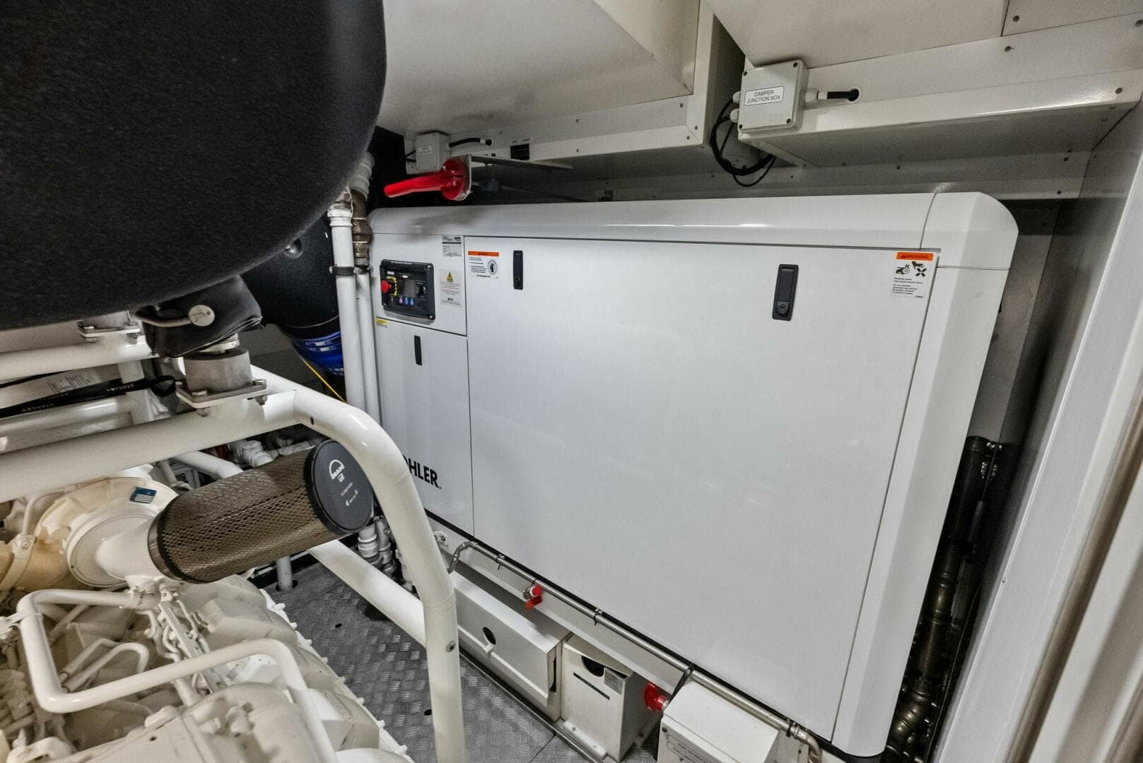 2023 Custom Line 33 Navetta — photo 127