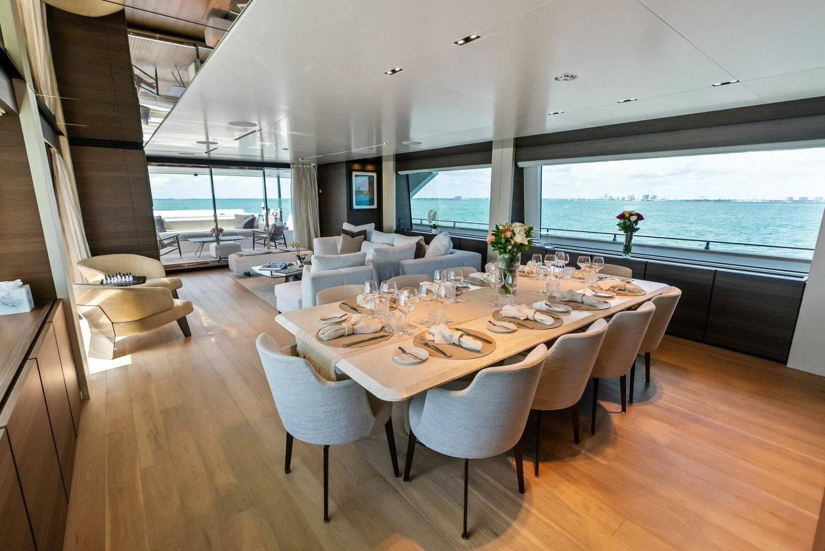 2023 Custom Line 33 Navetta — photo 45