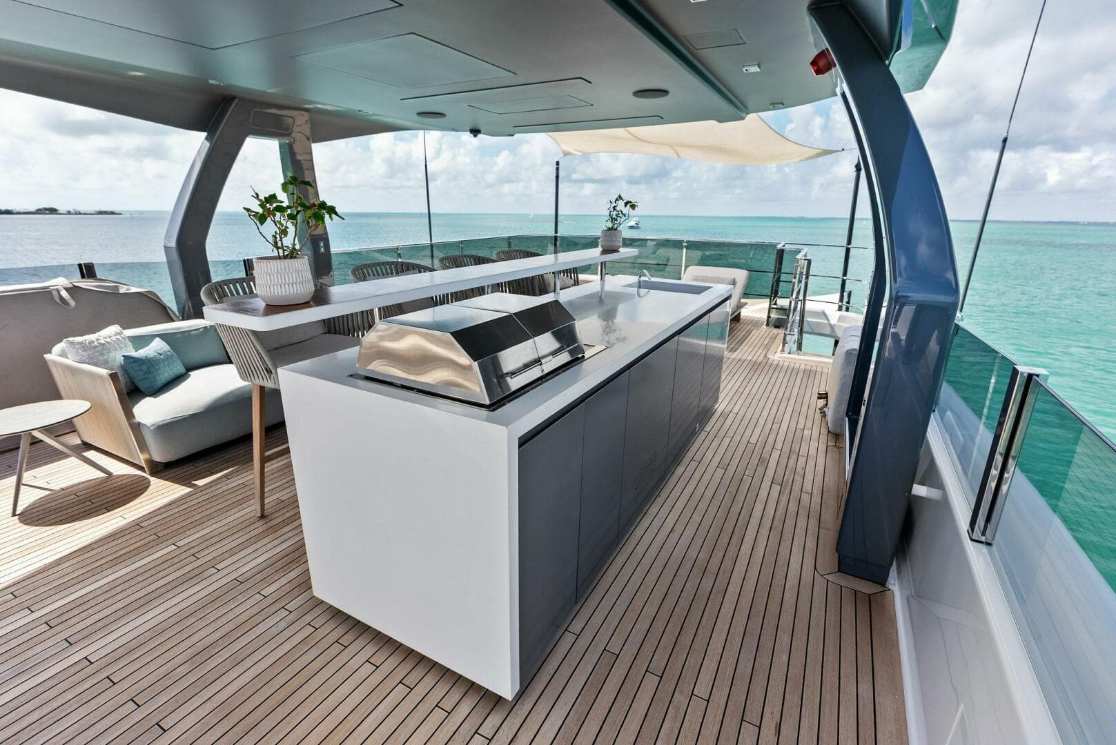 2023 Custom Line 33 Navetta — photo 7