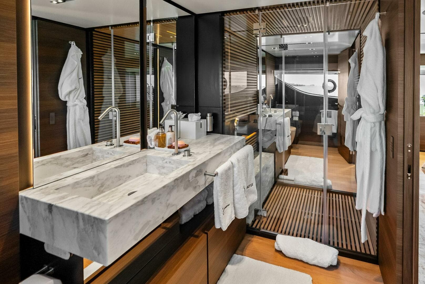 2023 Custom Line 33 Navetta — photo 63