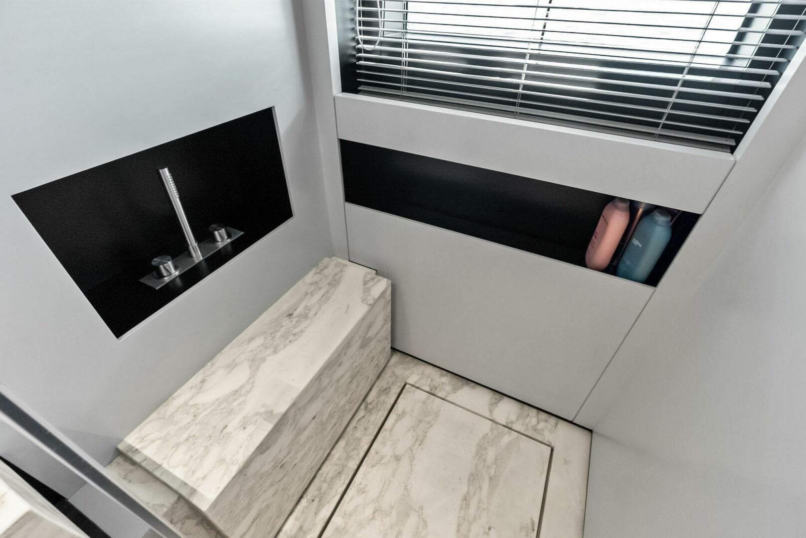 2023 Custom Line 33 Navetta — photo 90