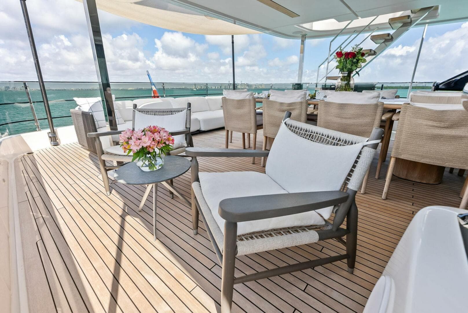 2023 Custom Line 33 Navetta — photo 23