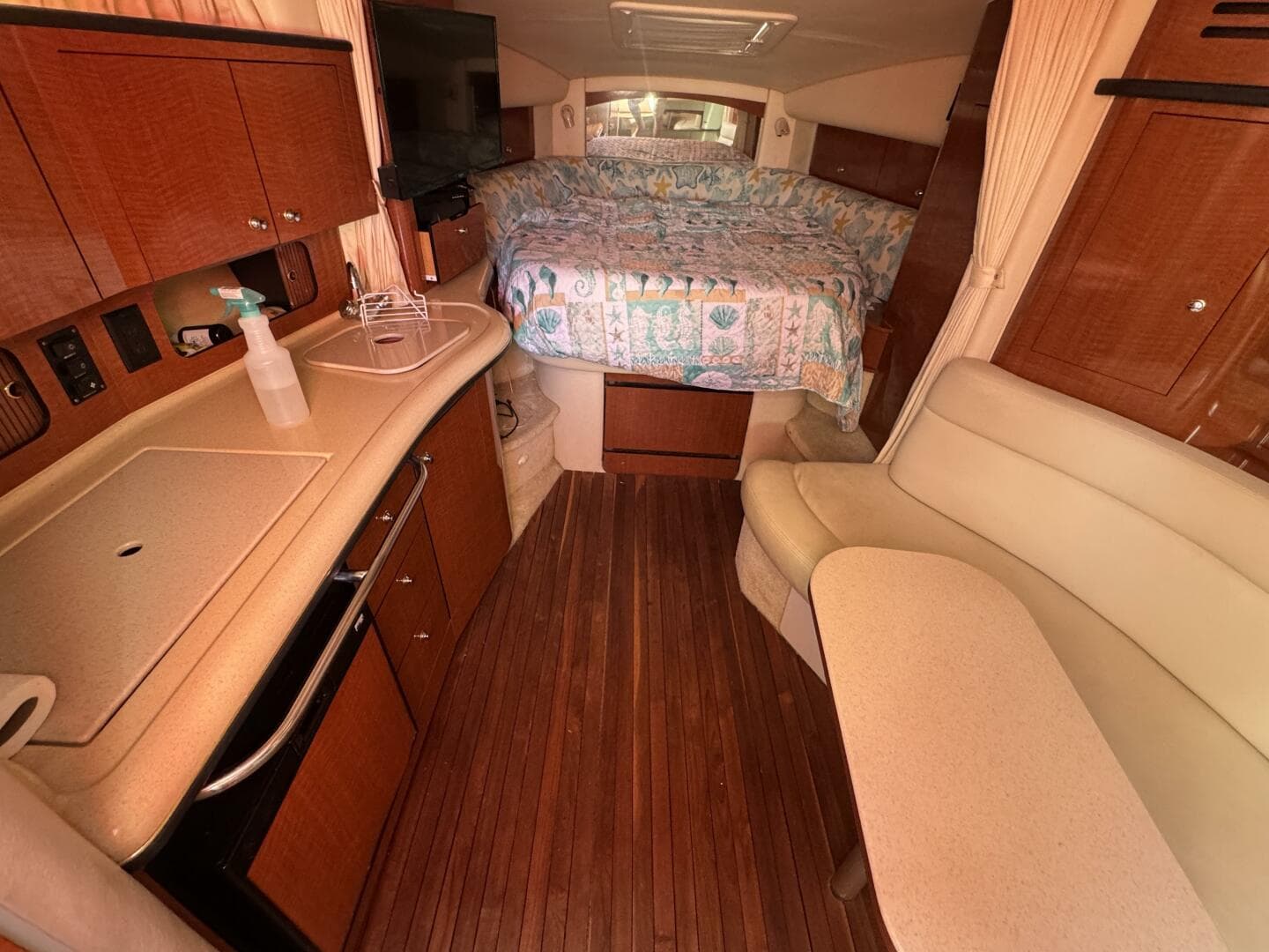 2002 Sea Ray 320 Sundancer — photo 35
