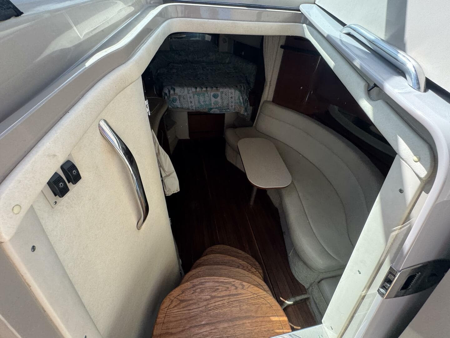 2002 Sea Ray 320 Sundancer — photo 28