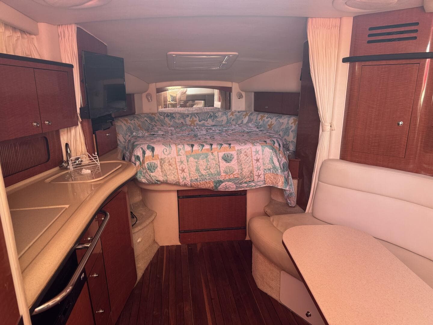 2002 Sea Ray 320 Sundancer — photo 34