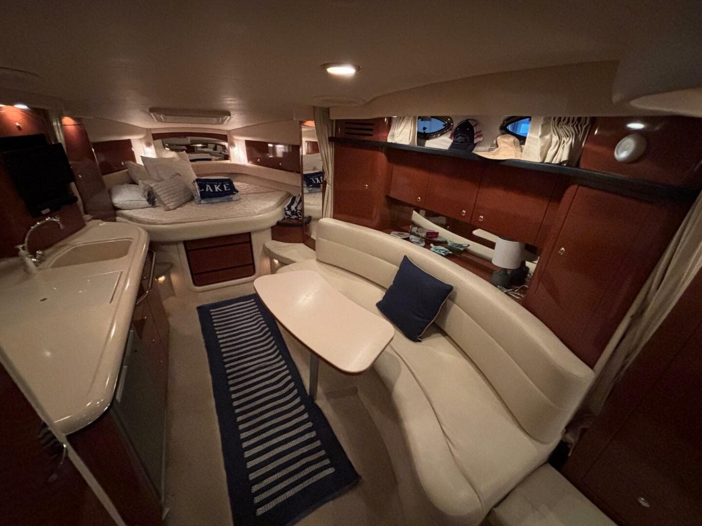 2003 Sea Ray 340 Sundancer — photo 2
