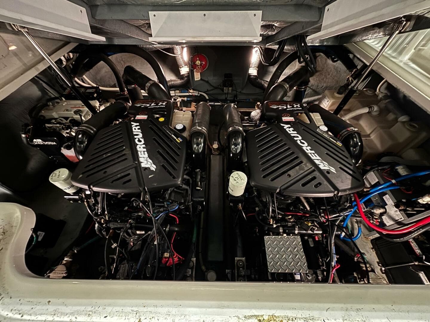 2003 Sea Ray 340 Sundancer — photo 23