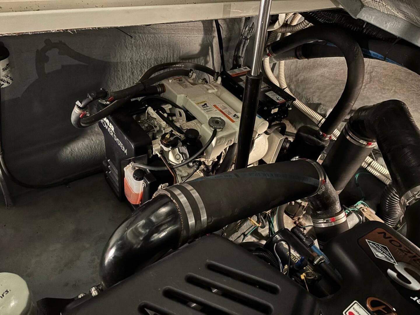 2003 Sea Ray 340 Sundancer — photo 24