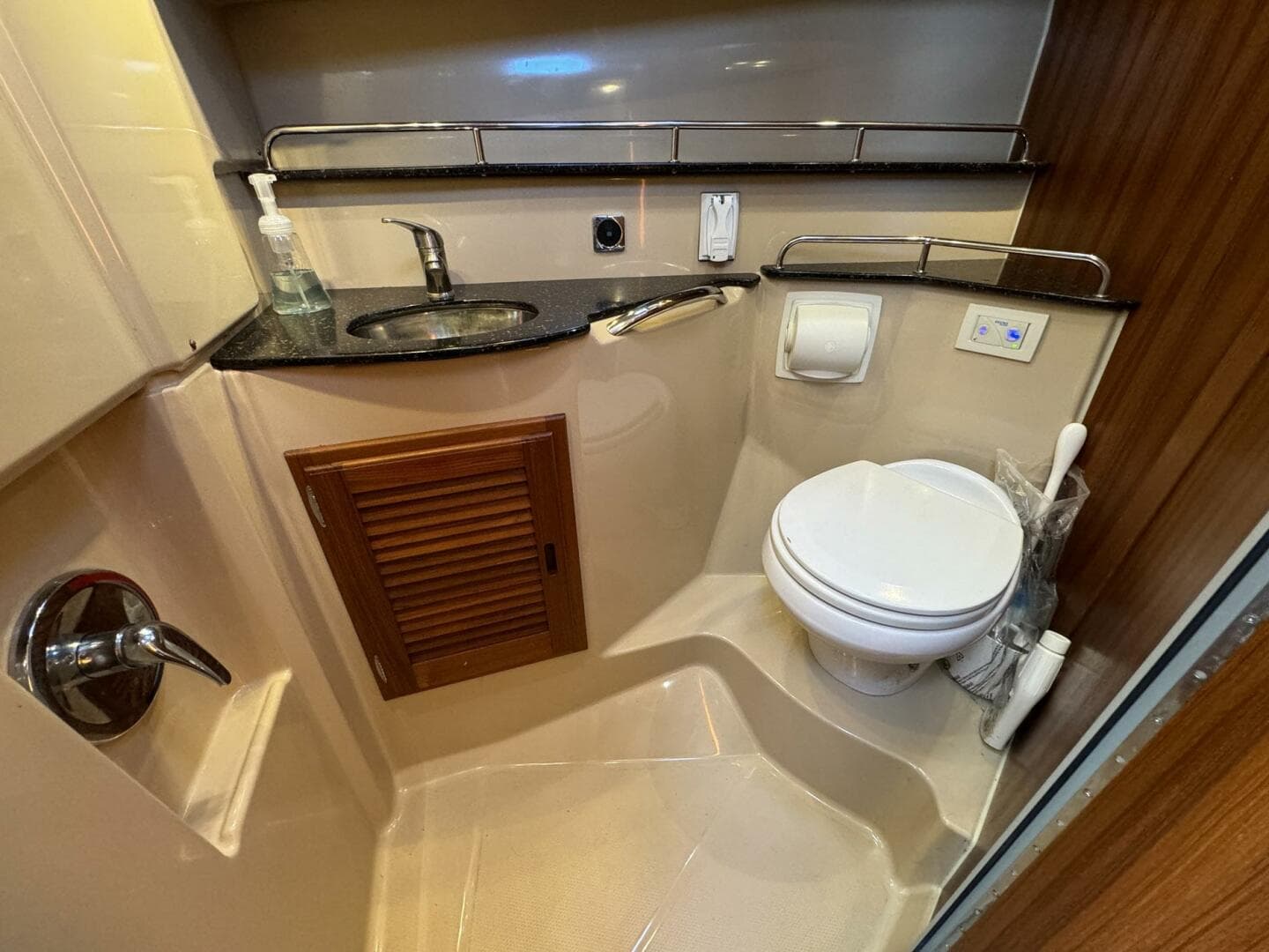 2012 Ranger Tugs R-29 — photo 25